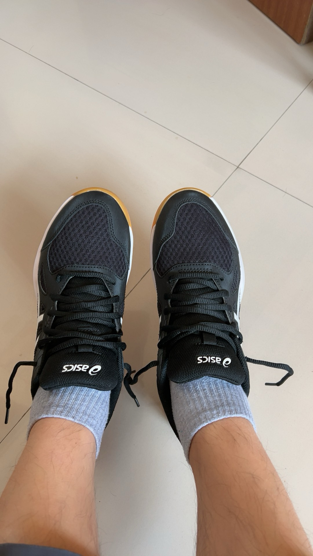 custom review-Asics Гель UPCOURT 6 Удобные и Легкие Устойчивые к Износу Низкие Кроссовки для Тренировок Мужские Черно-Белые