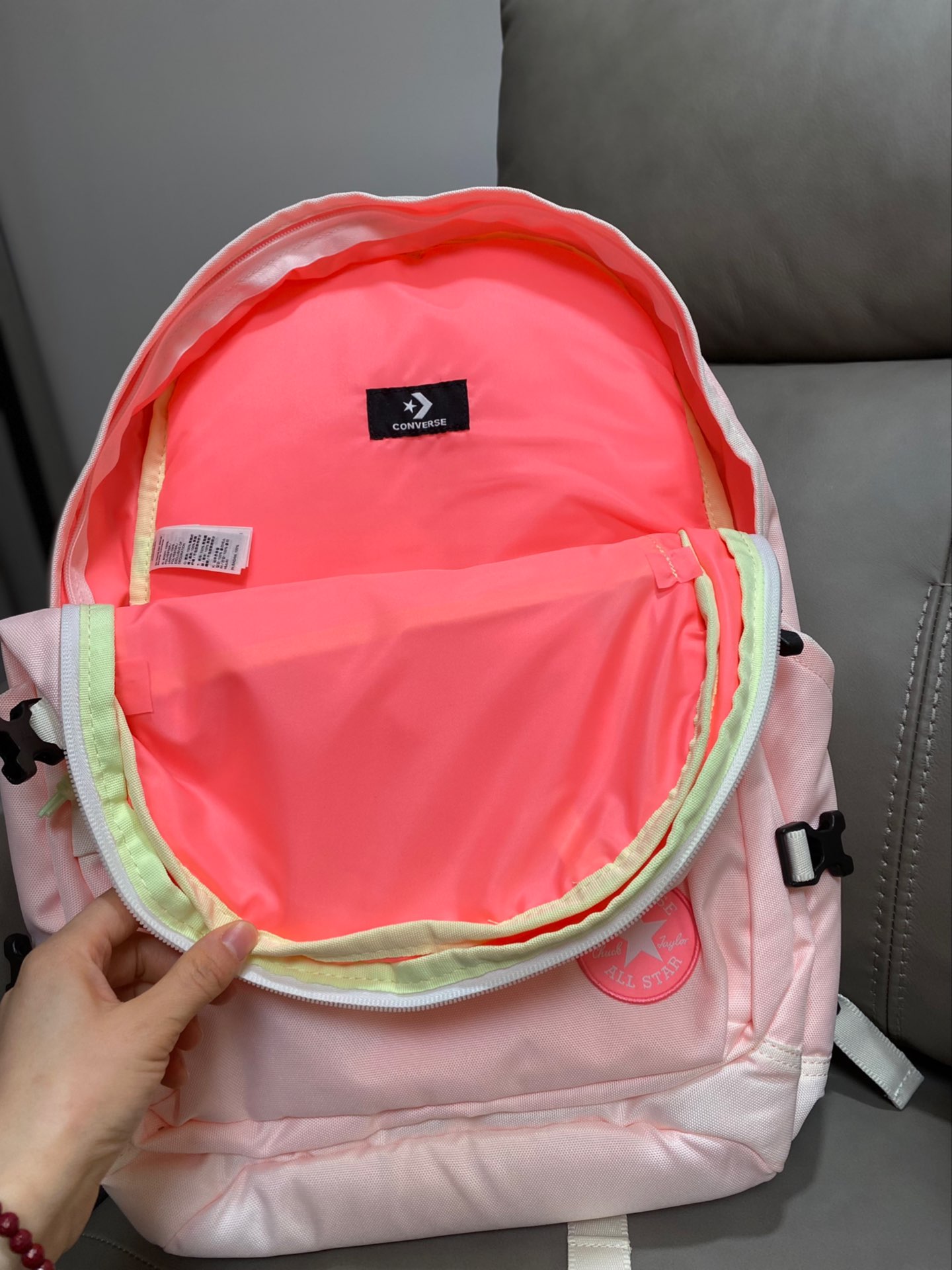 匡威粉嘟嘟书包