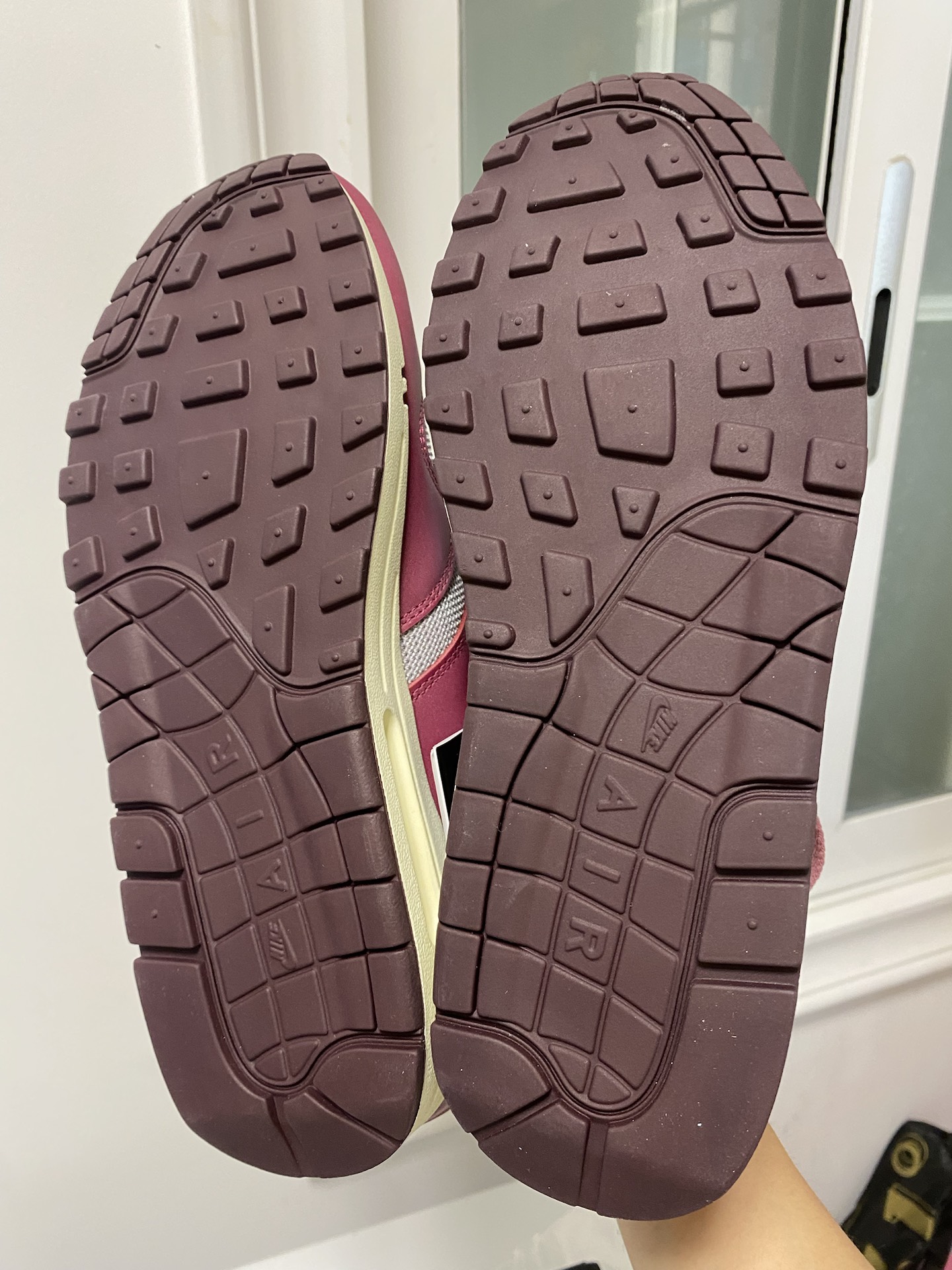 custom review-Patta x Nike Air Max 1 Амортизация и Дышащий Низкий Топ Повседневные Беговые Кроссовки Унисекс Красный