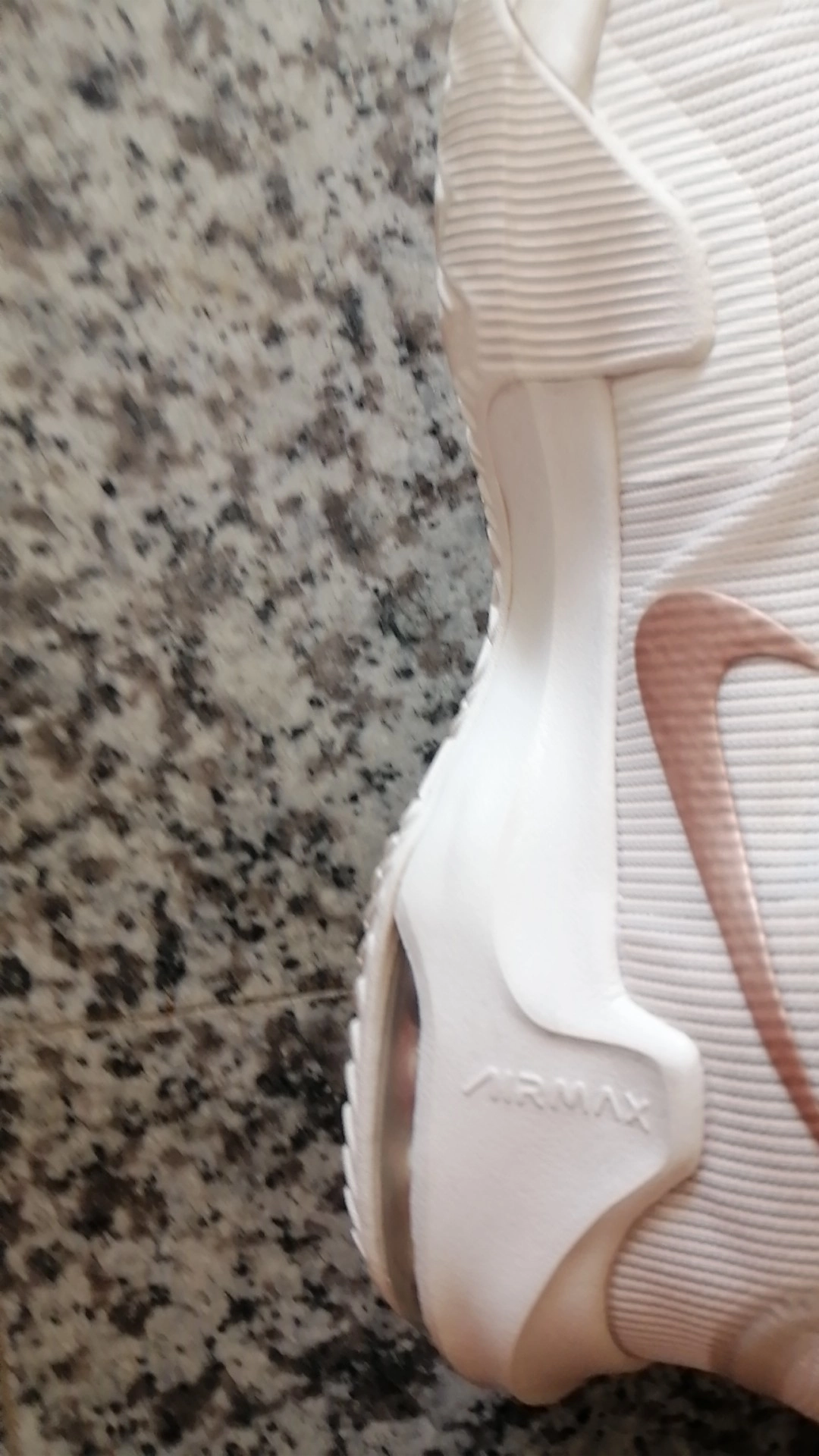 custom review-Nike Air Max IMPACT 4 Устойчивые к истиранию Низкие Баскетбольные кроссовки Мужские Бежево-розовые