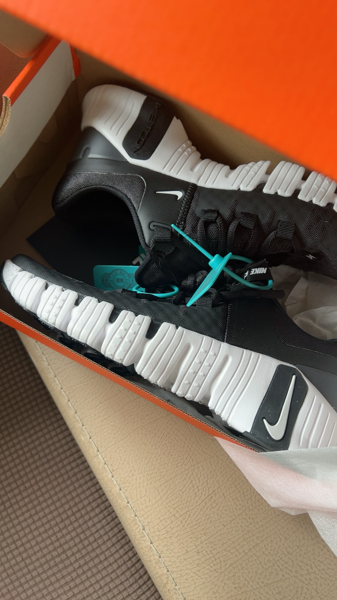 custom review-Nike Free Metcon 5 Low Топ Кроссовки для тренировок Мужской Черный Белый