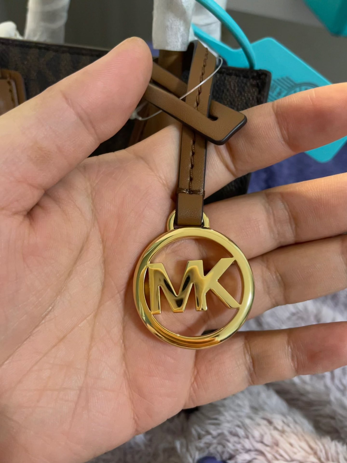 custom review-MICHAEL KORS Mercer Кожа Сумка Extra Mini Женская Желудево-Коричневая