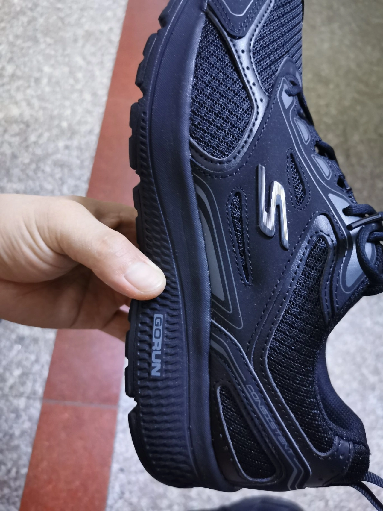 custom review-Skechers Go Run Consistent Амортизация Дышащий И Устойчивый Дизайн Низкий Топ Спринт Беговые кроссовки Мужской Черный