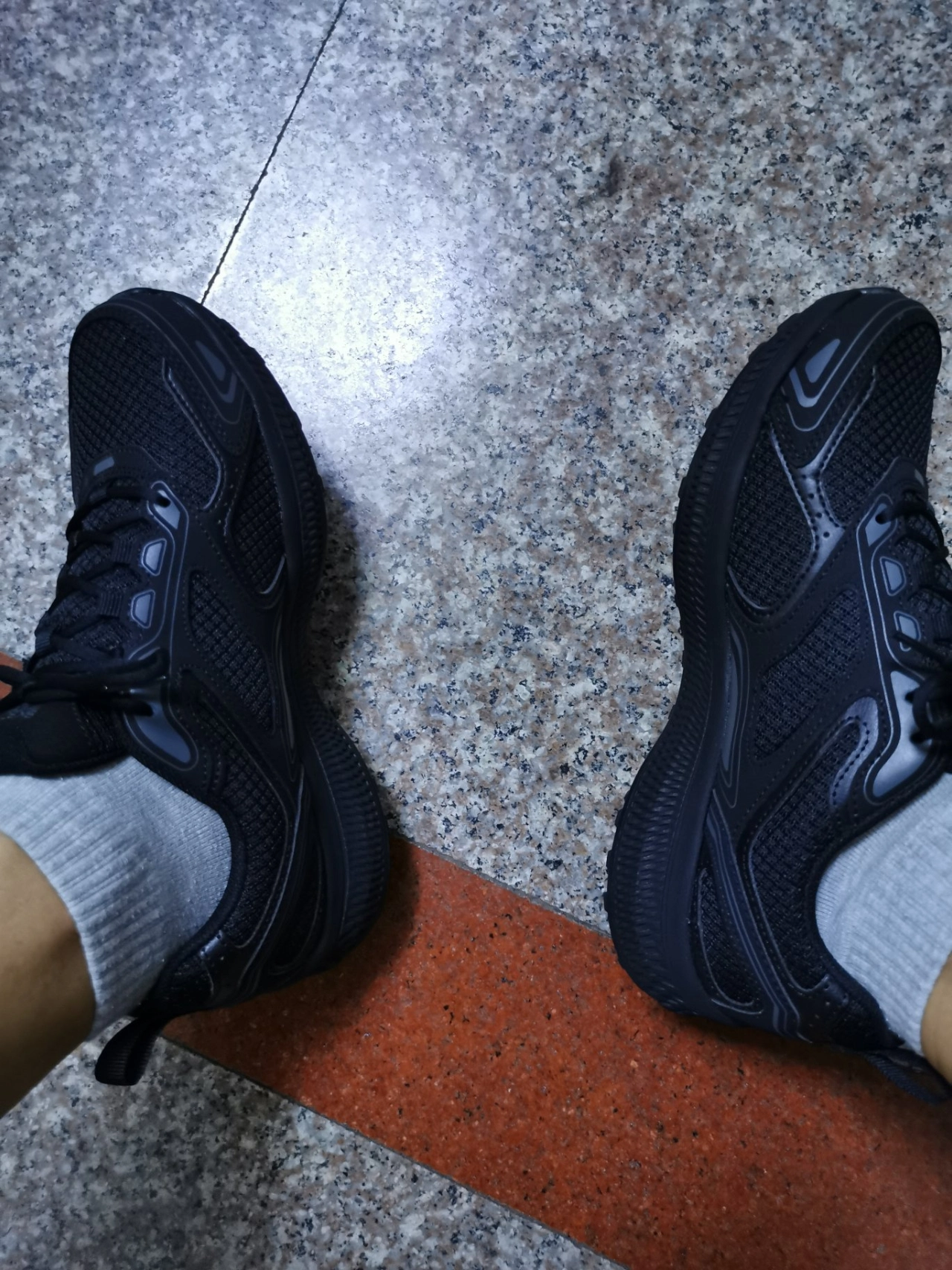 custom review-Skechers Go Run Consistent Амортизация Дышащий И Устойчивый Дизайн Низкий Топ Спринт Беговые кроссовки Мужской Черный