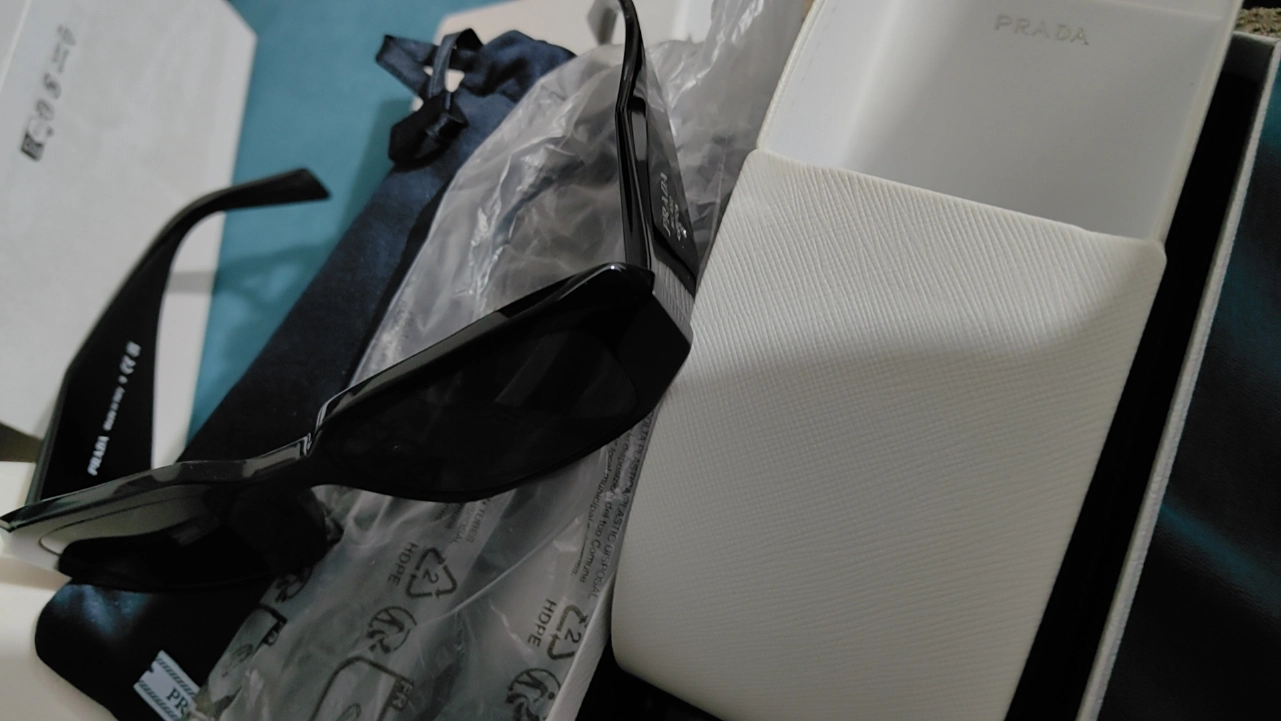 custom review-PRADA Прямоугольные Солнцезащитные очки Унисекс