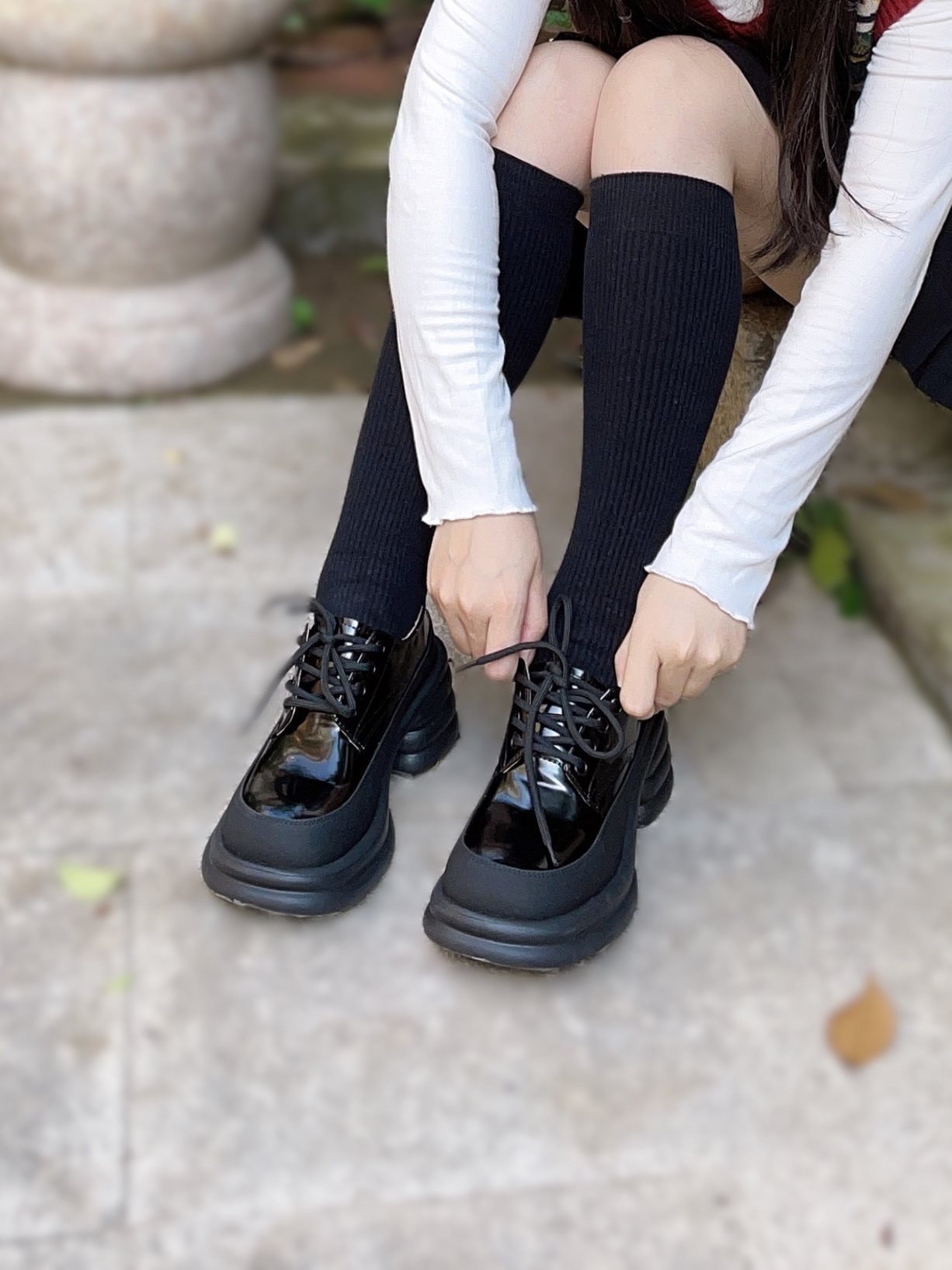 黑!超爱的黑色厚底小皮鞋