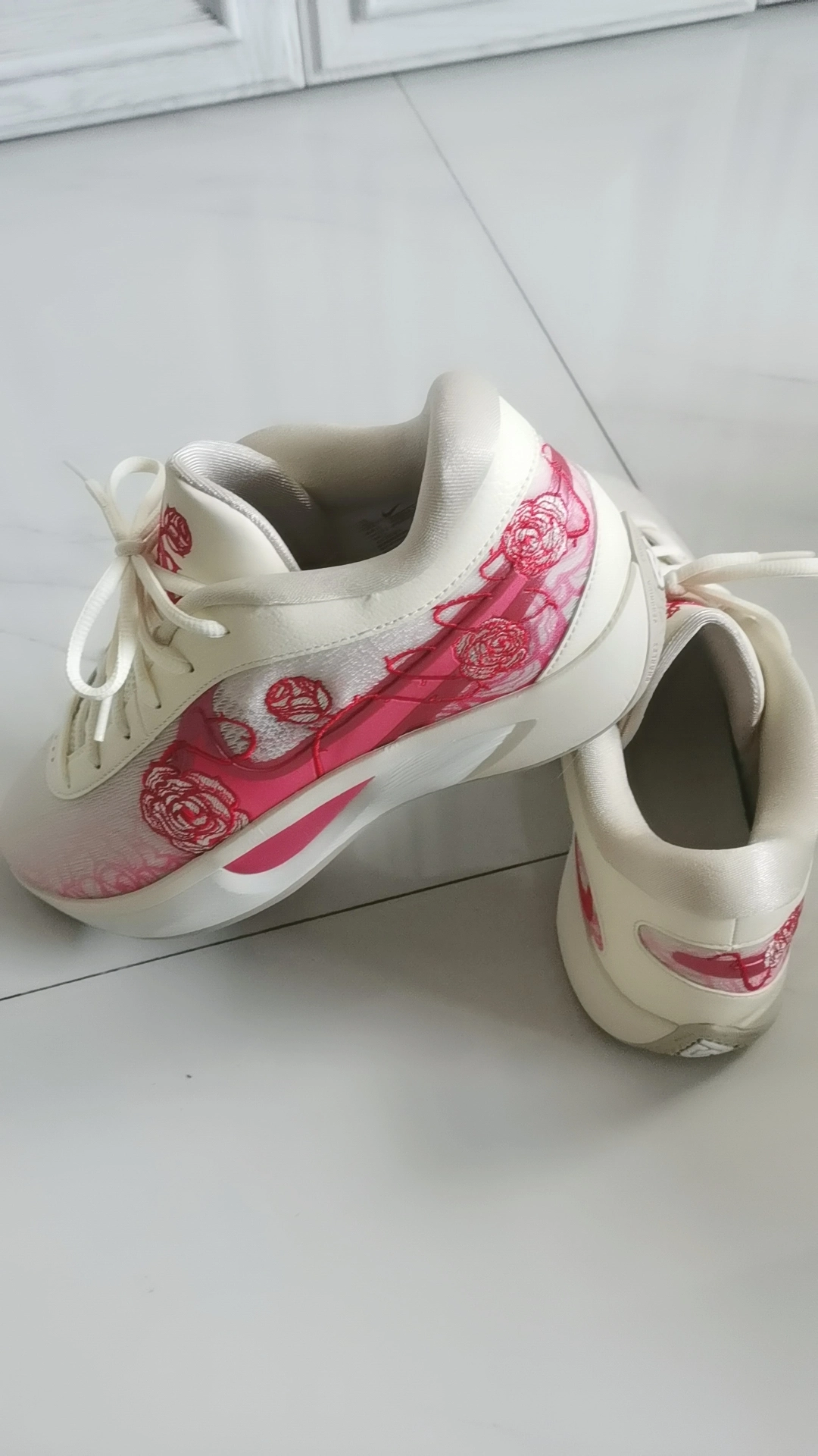 custom review-Nike Giannis Freak 6 Slip-Resistant Abrasion-Resistant Low-Top Баскетбольные Кроссовки Мужские Розовые Азиатская Версия