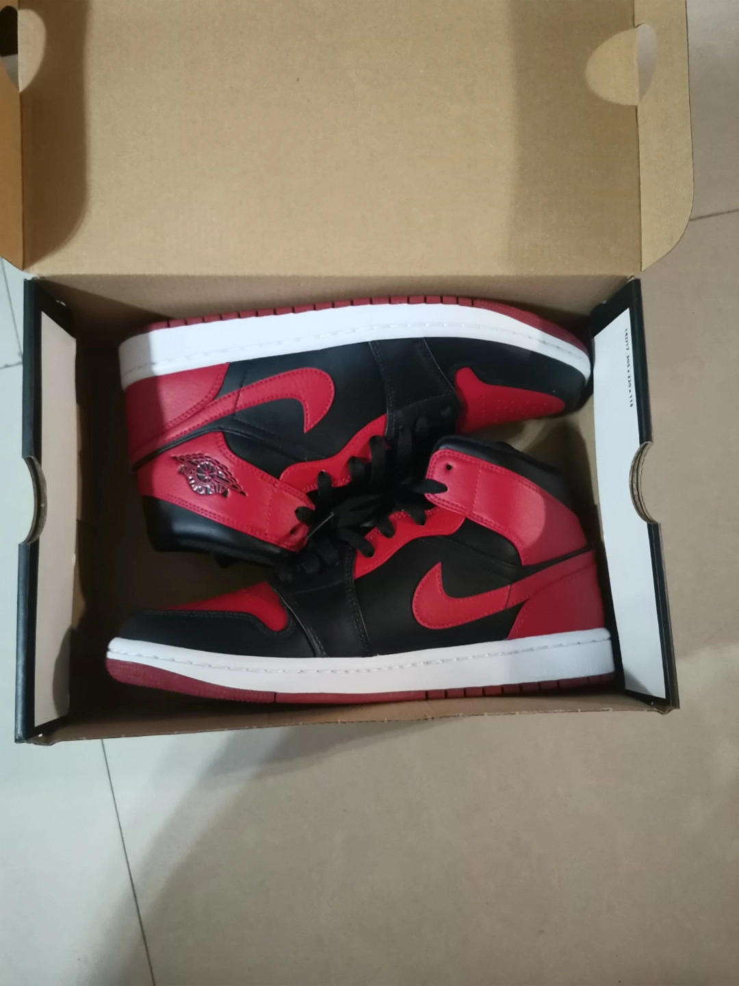custom review-Jordan Air Jordan 1 MID 'Красный и Черный' MID Топ Винтажные баскетбольные кроссовки Мужской Черный Красный Белый