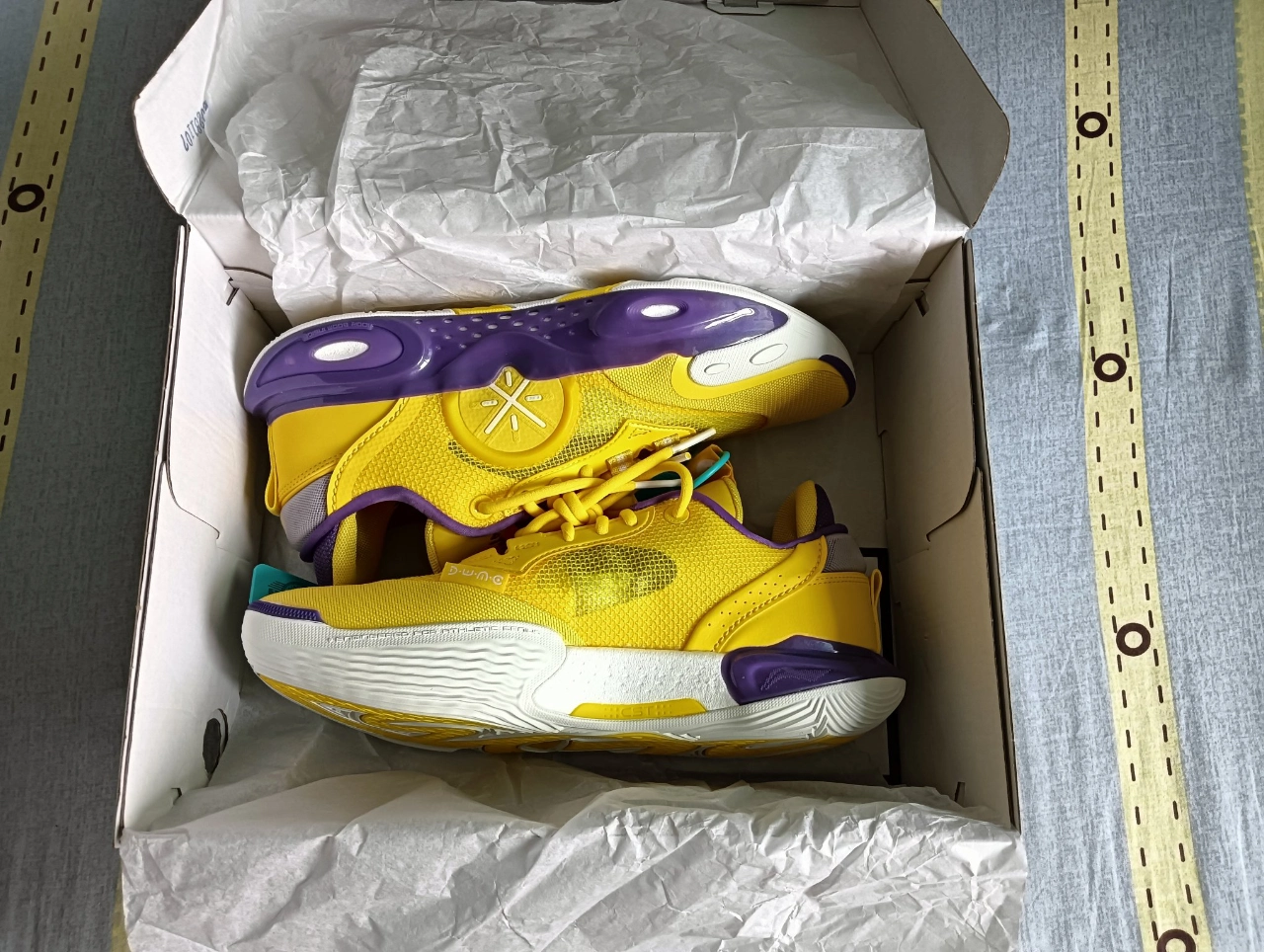 custom review-LiNing WADE ALLCITY 12 Anti Slip And Wear Resistant Support Lightweight Rebound Basketball Shoes Men's Yellow Purple