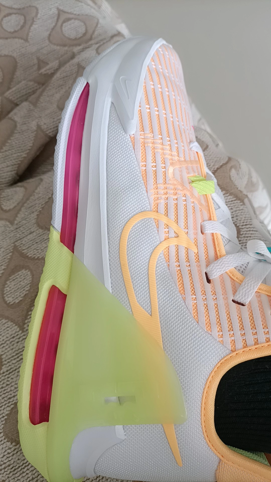 custom review-Nike LeBron Witness 6 EP 'White Melon Tint'