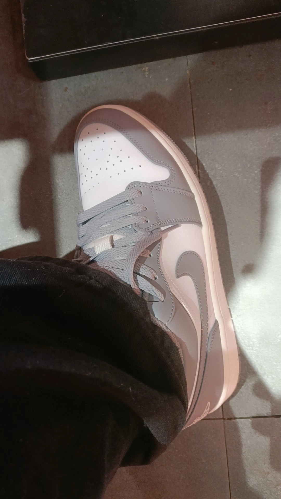 custom review-Air Jordan 1 Low 'Vintage Grey'