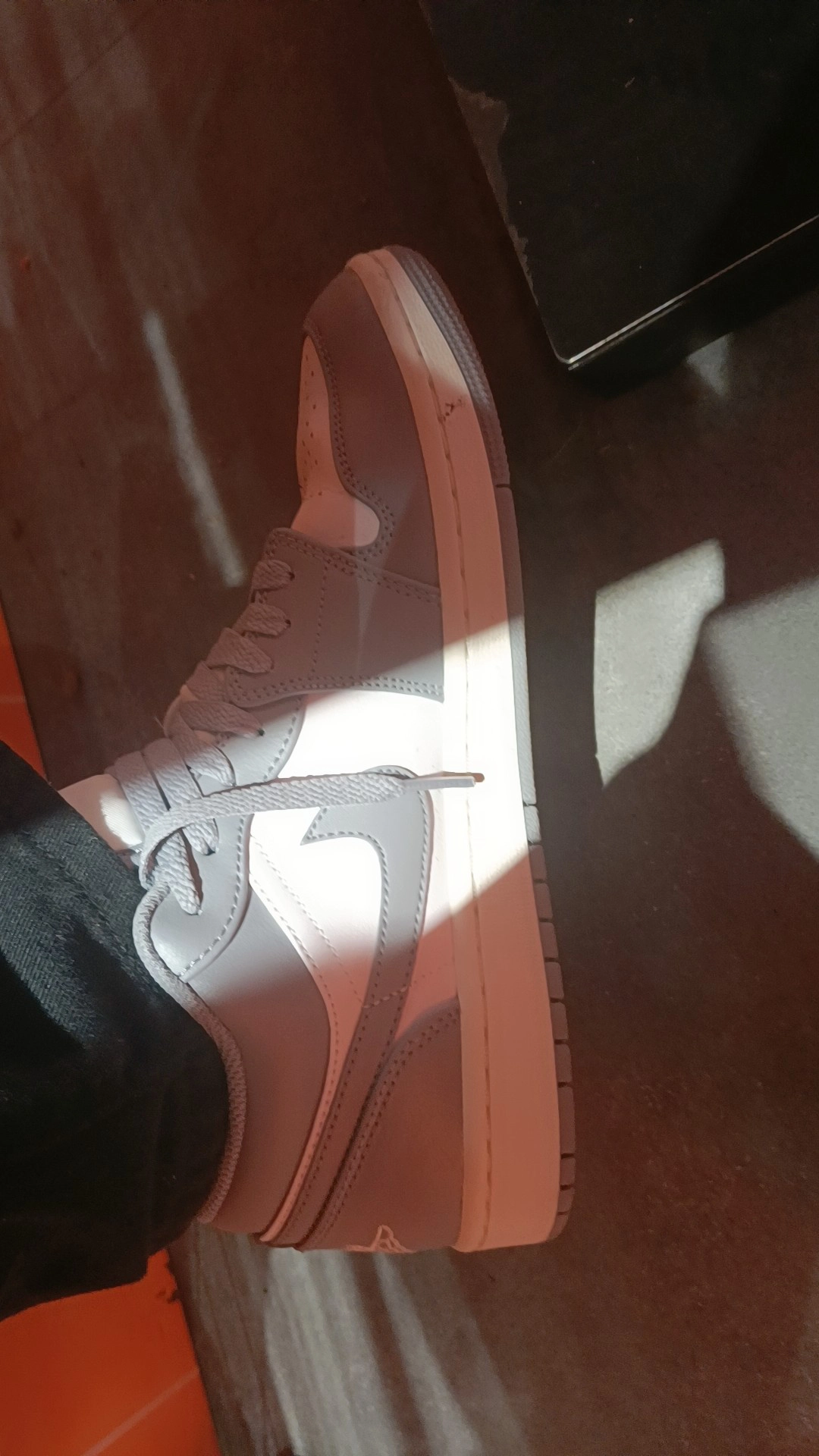 custom review-Air Jordan 1 Low 'Vintage Grey'