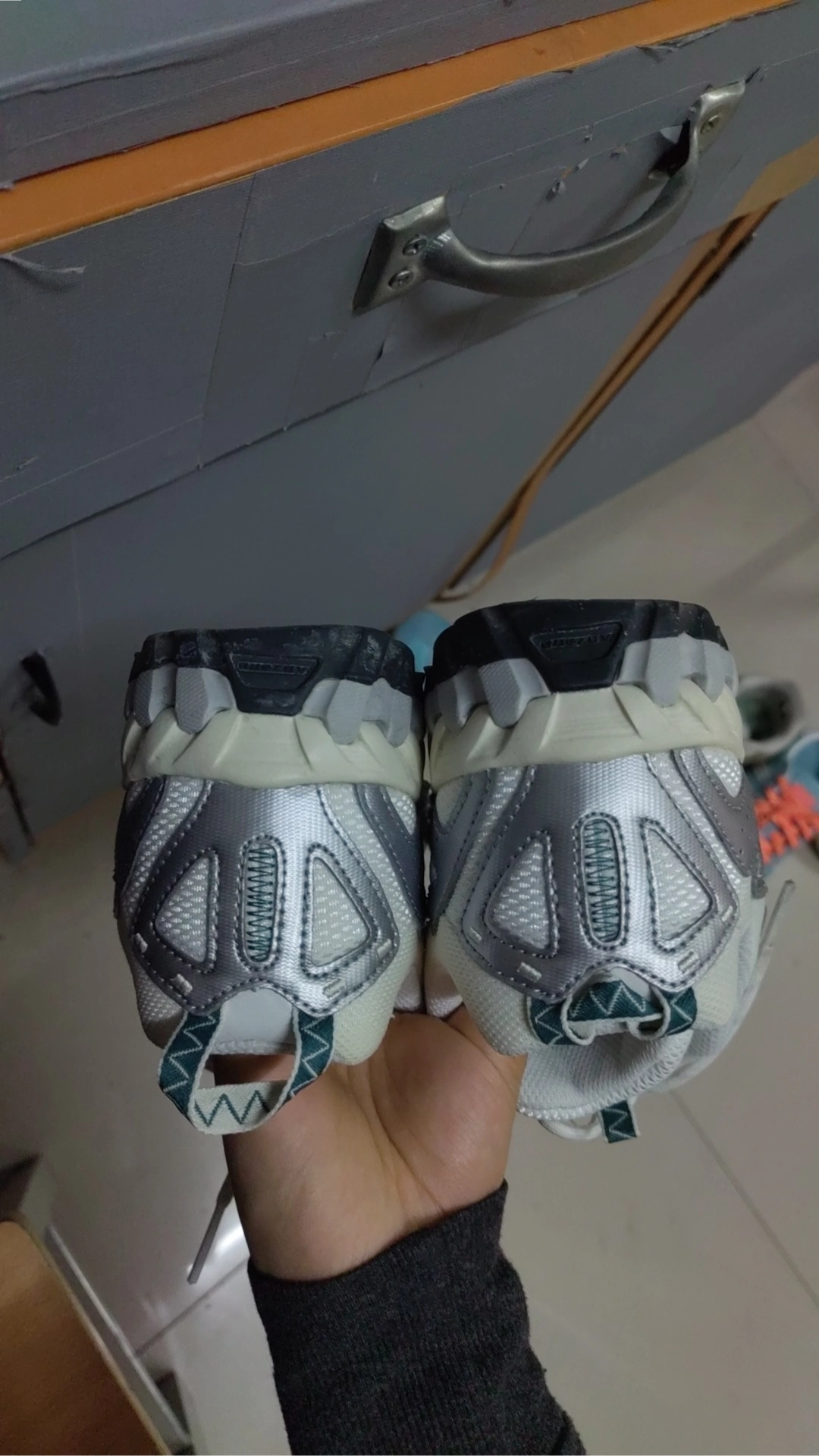 custom review-New Balance 'urbancore' Y2K Устойчивый к истиранию Низкий Топ Уличная Обувь Унисекс Серебристо-Белый