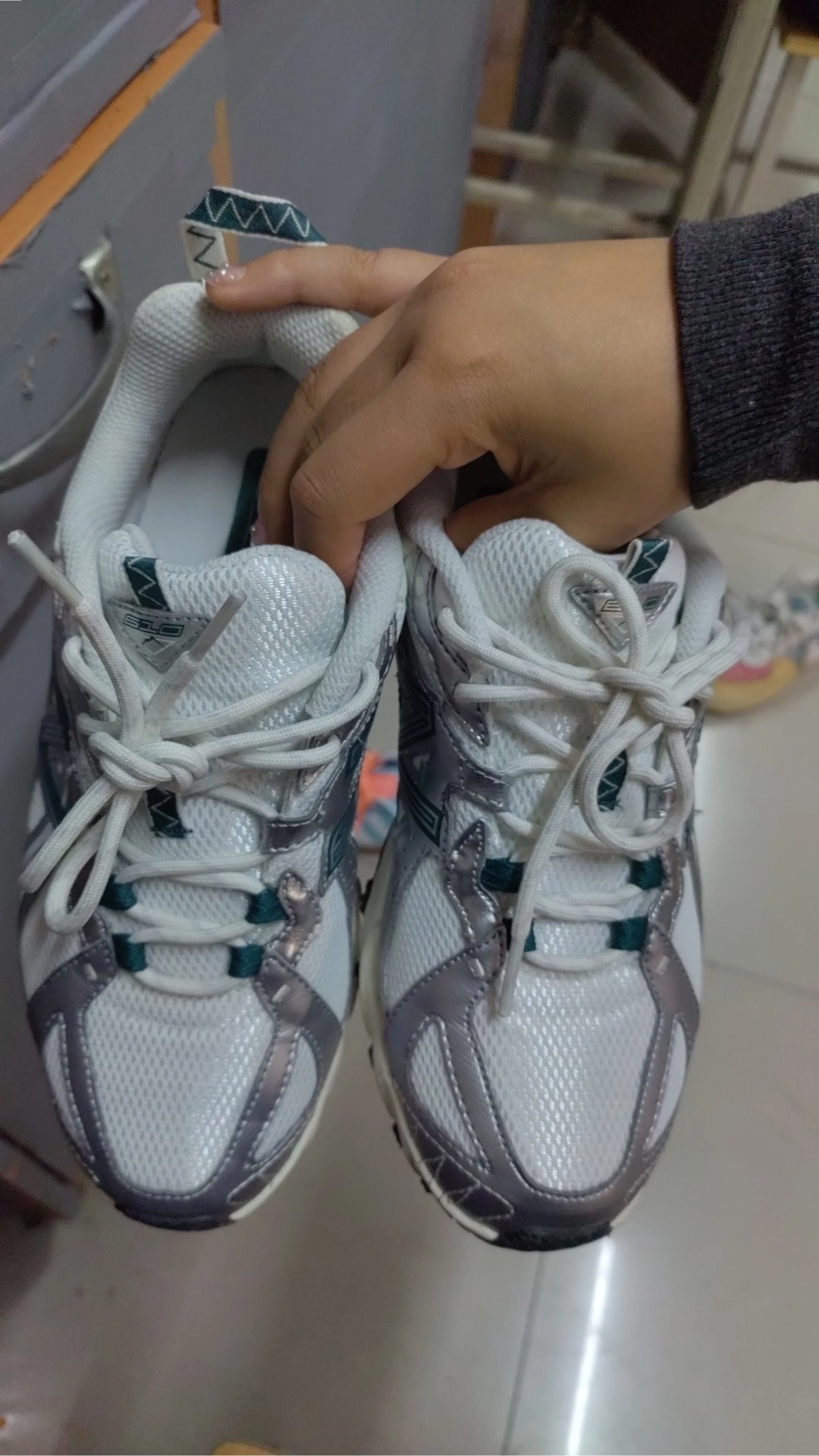 custom review-New Balance 'urbancore' Y2K Устойчивый к истиранию Низкий Топ Уличная Обувь Унисекс Серебристо-Белый