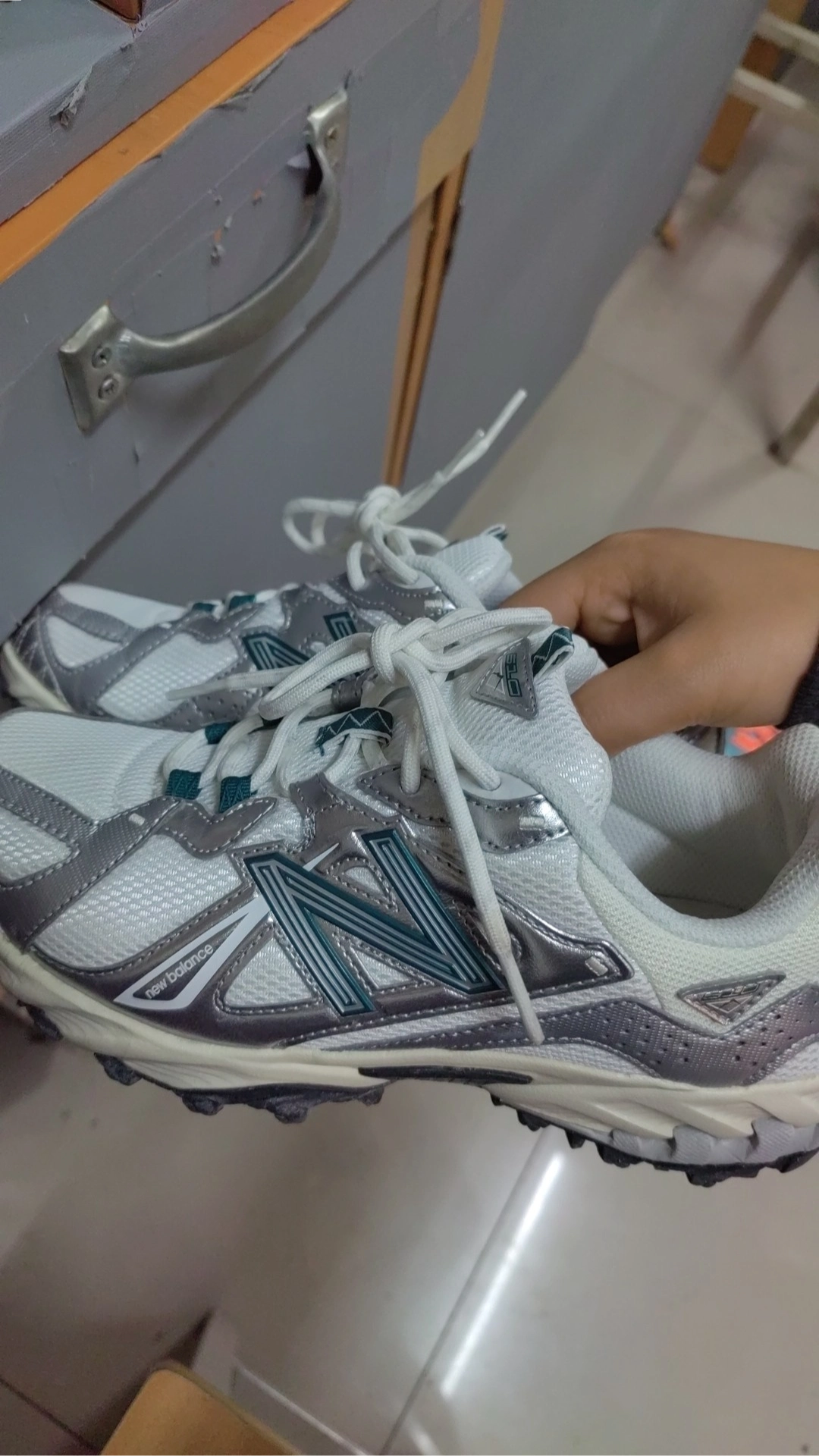 custom review-New Balance 'urbancore' Y2K Устойчивый к истиранию Низкий Топ Уличная Обувь Унисекс Серебристо-Белый