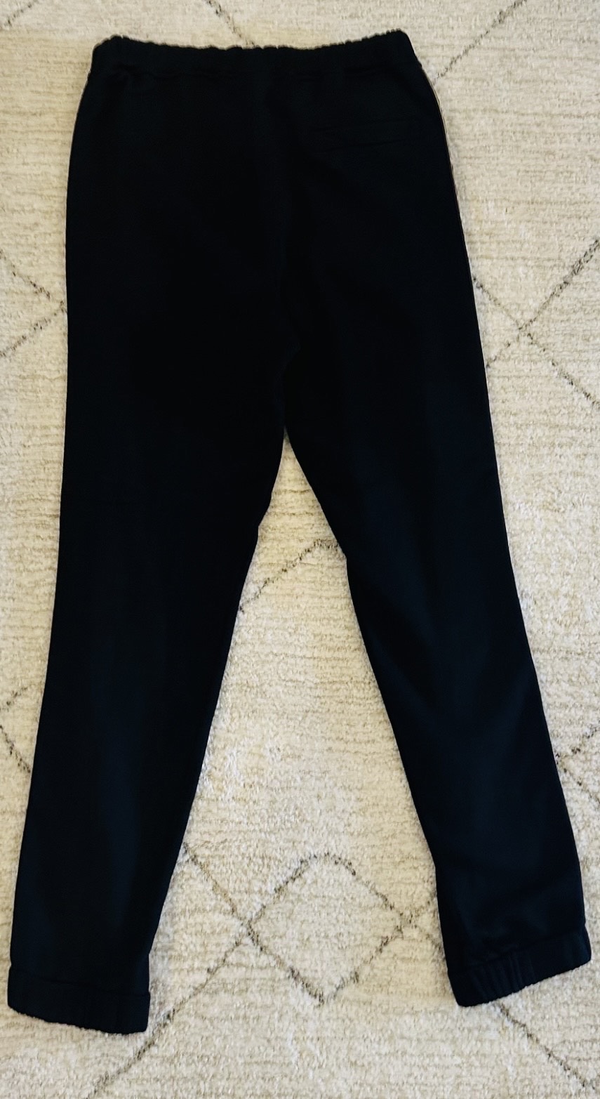 fendi芬迪 #芬迪fendi #fendi #运动长裤分享  fendi芬迪 纯色侧边印