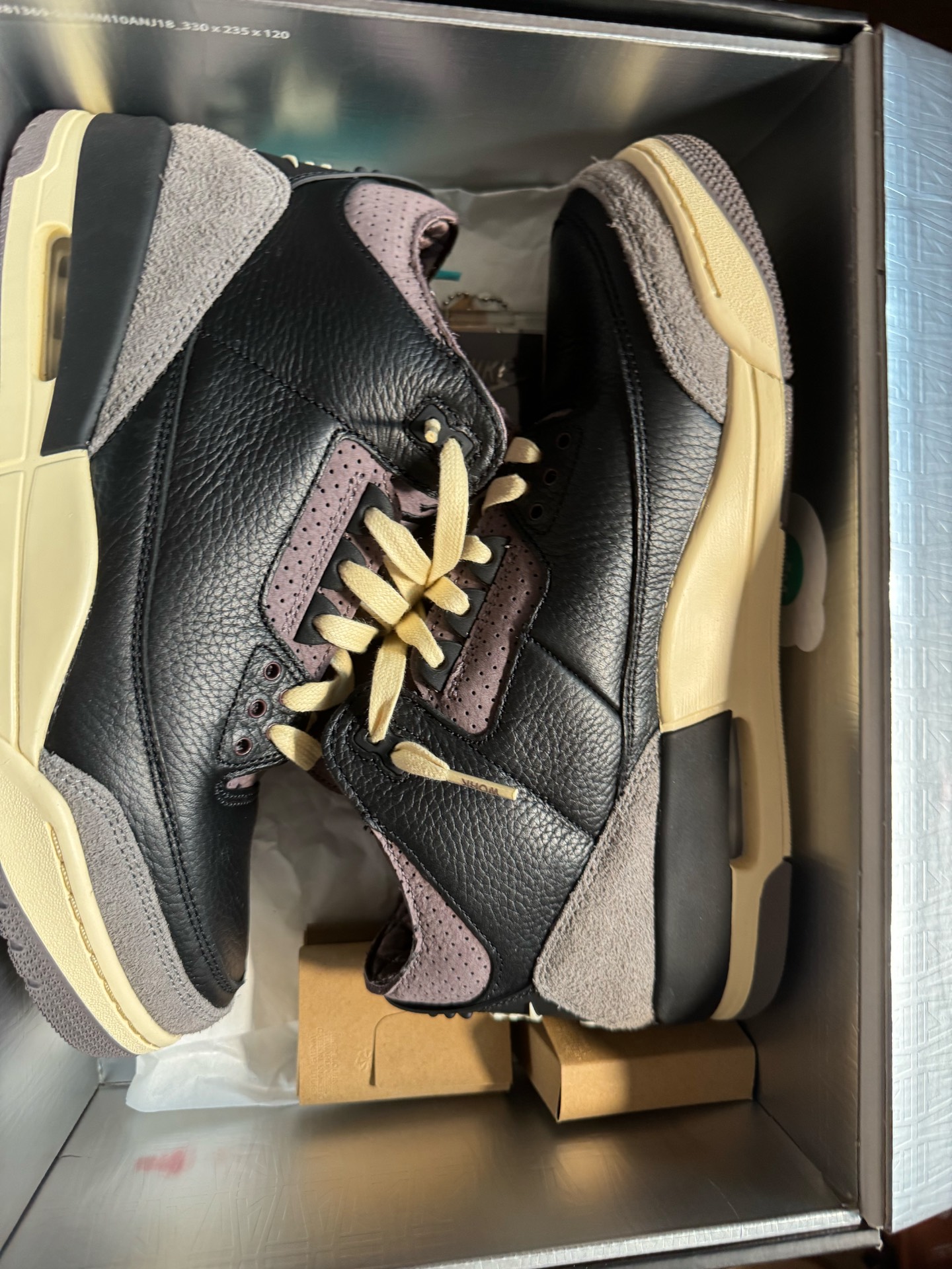 custom review-A Ma Maniere X Air Jordan 3 'Black'