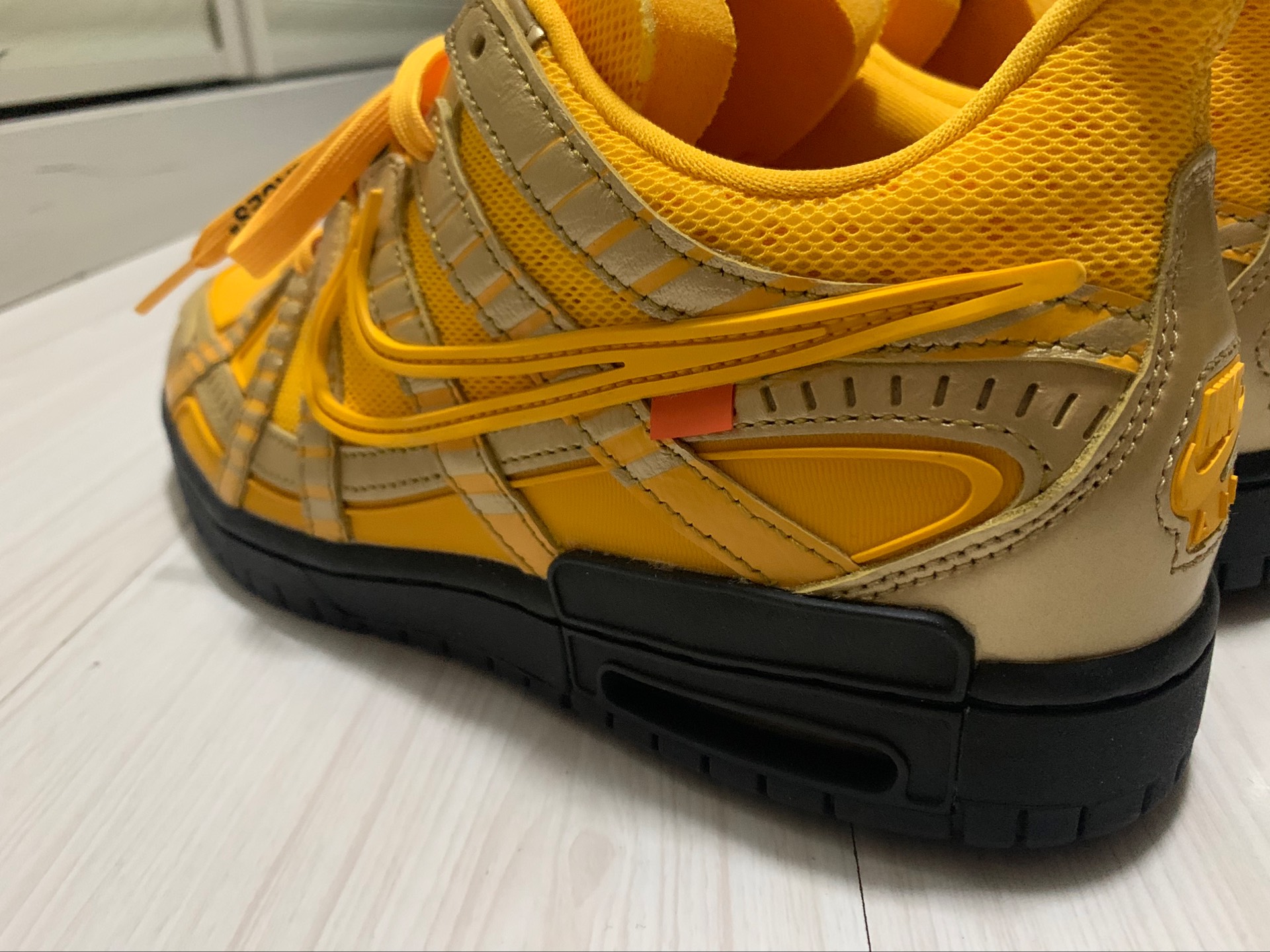 custom review-Off Белый x Nike Rubber Dunk 'Университетский Золотой' Низкие Скейтборд Кроссовки Унисекс Черный Золотой