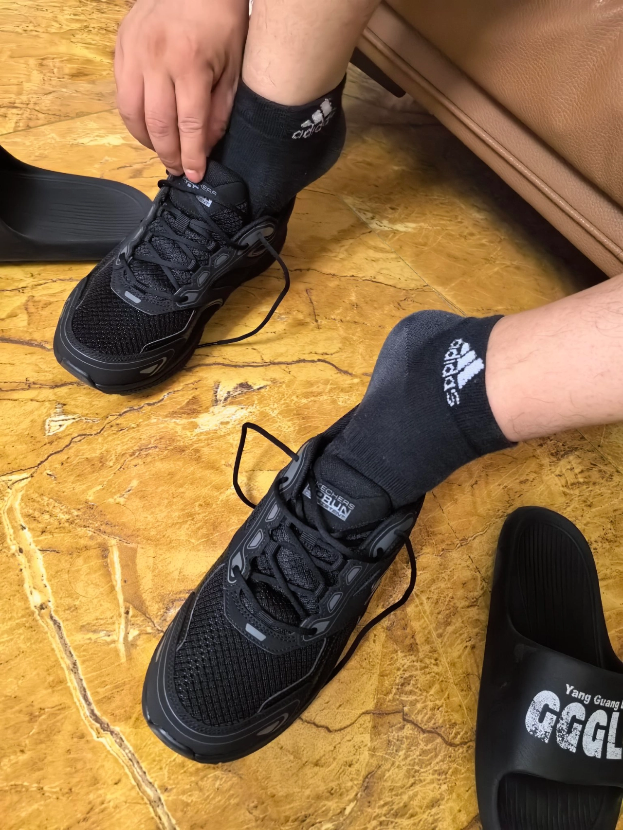 custom review-Skechers Go Run Consistent Амортизация Дышащий И Устойчивый Дизайн Низкий Топ Спринт Беговые кроссовки Мужской Черный