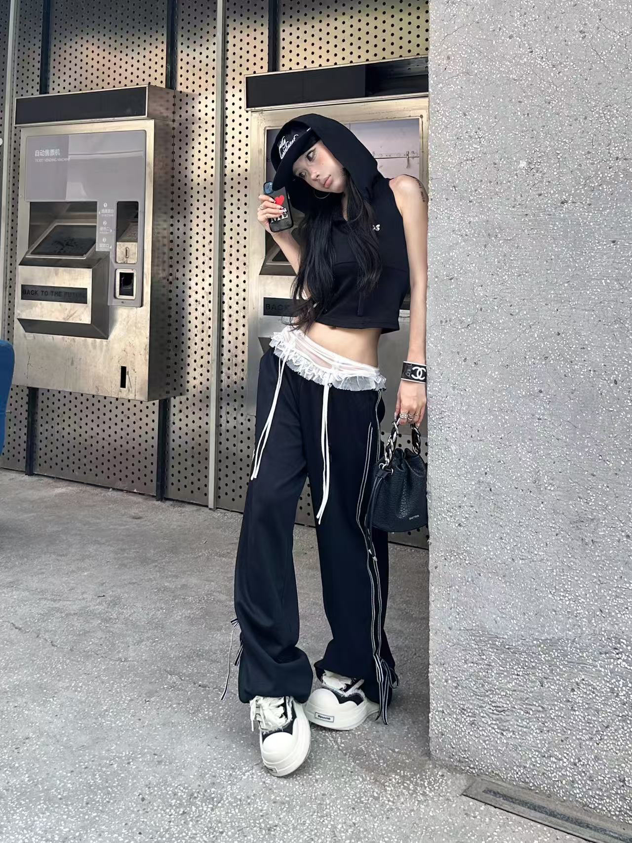 时髦录客🐈‍⬛🖤被大头鞋硬控