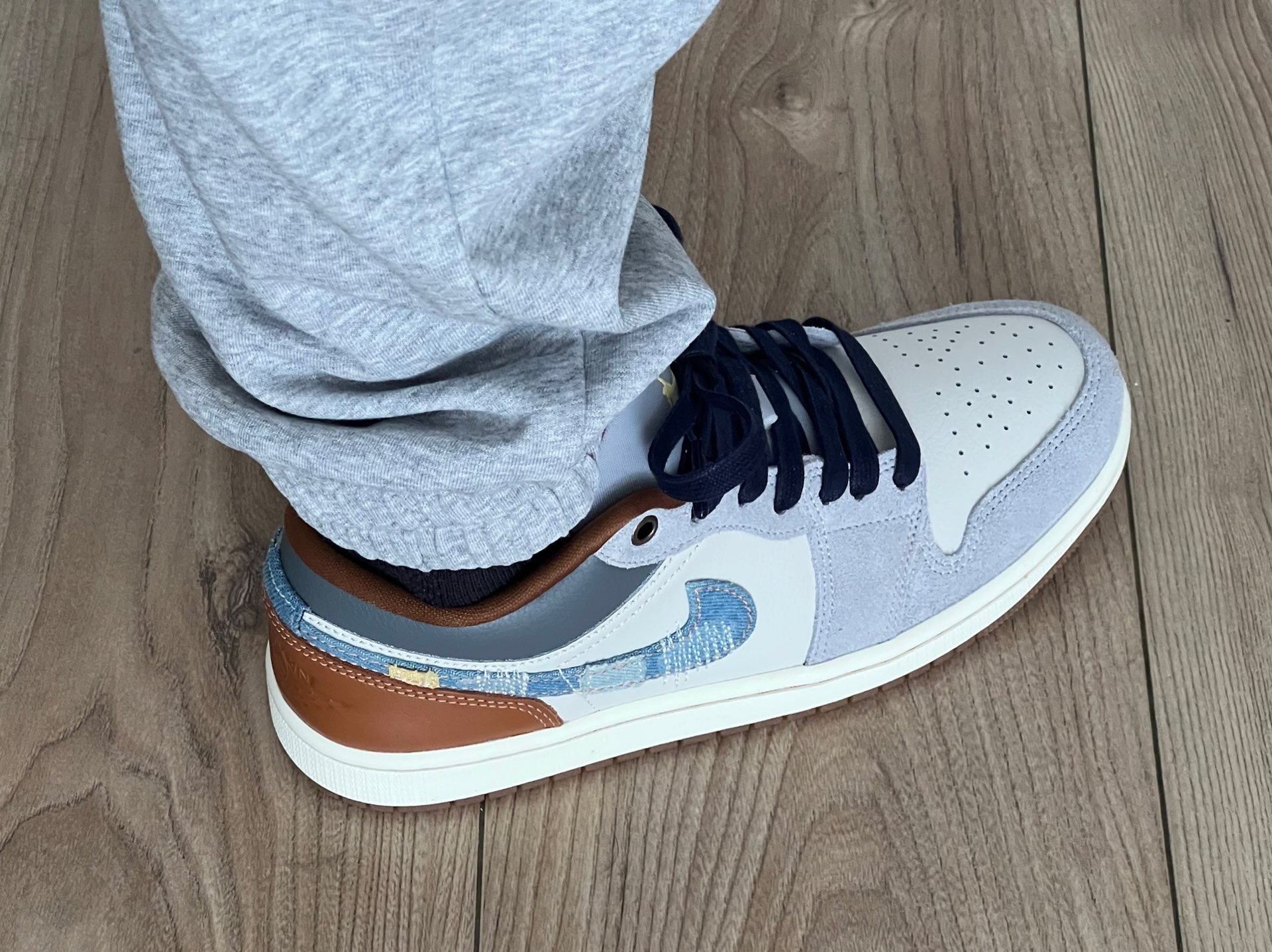 custom review-Air Jordan 1 Low SE "Repaired Denim Swoosh"