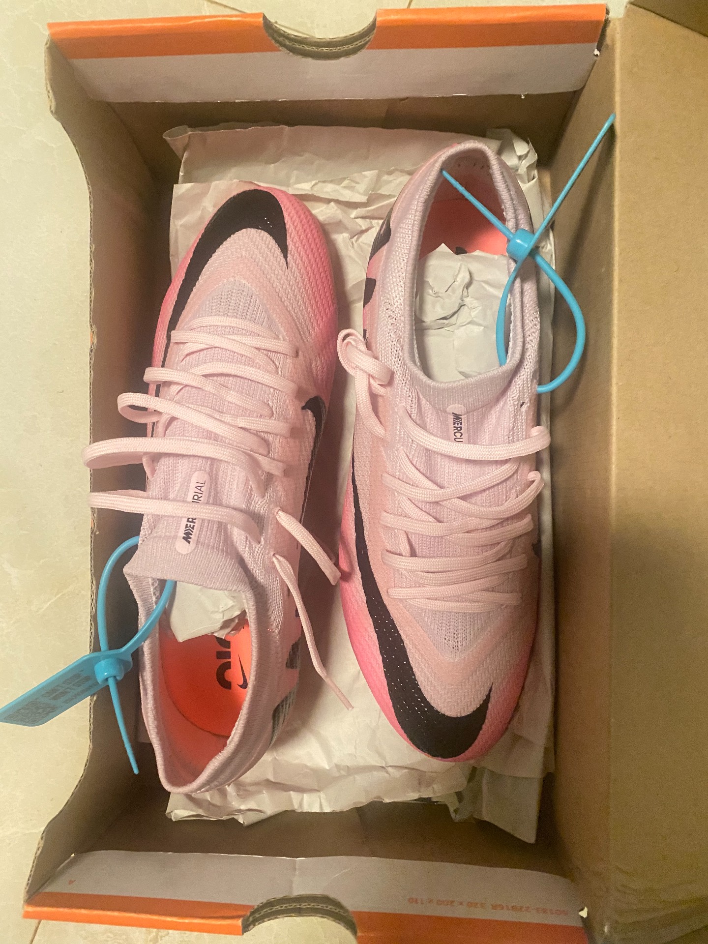 custom review-Nike Zoom Mercurial Vapor 15 Pro AG 'Ready Pack'