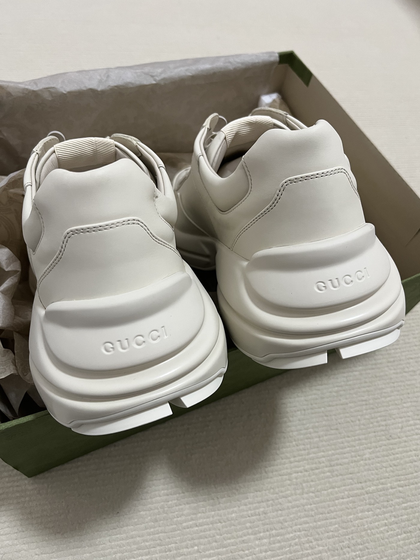 gucci rhyton 米色老爹鞋 酷感十足