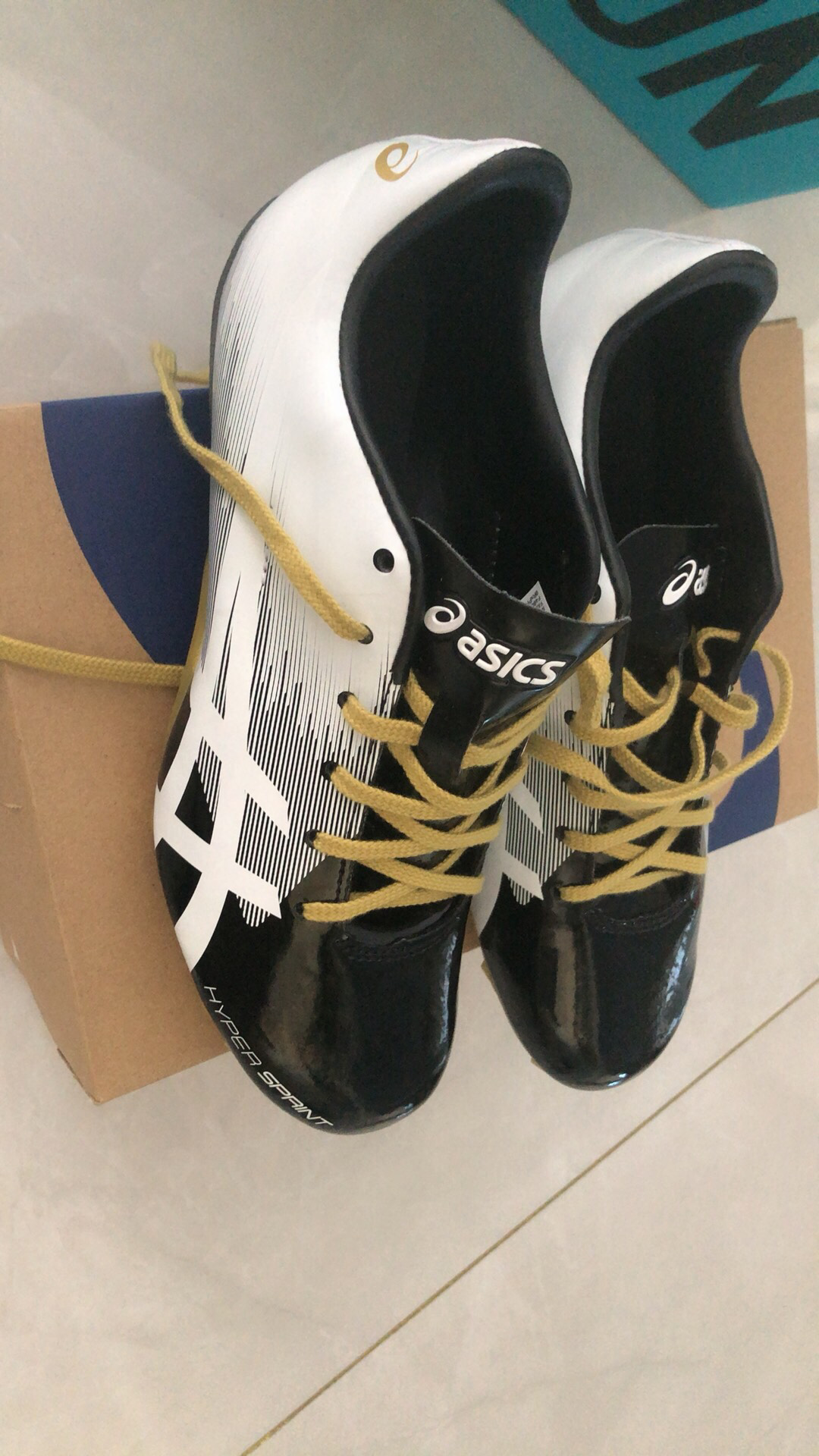 custom review-Asics Hyper Sprint 7 Кожа Низкий Верх ТРЕНИРОВОЧНАЯ БЕЖА Обувь Мужская Черный Белый