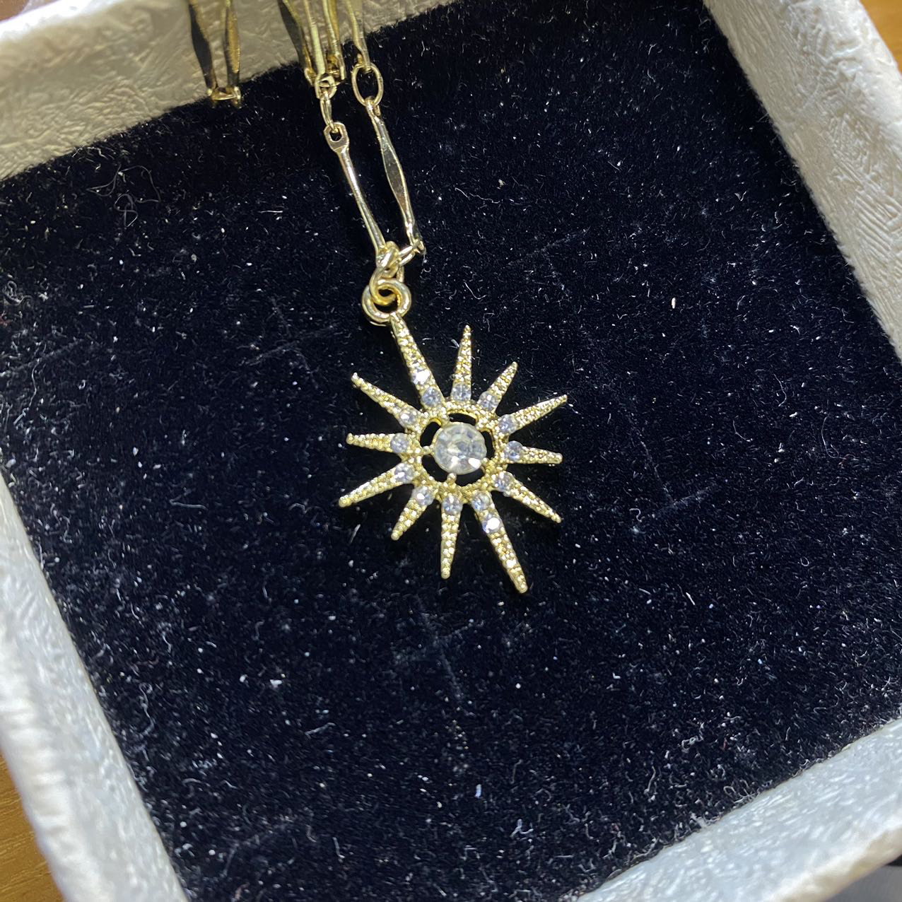 太阳项链太美活力满满!