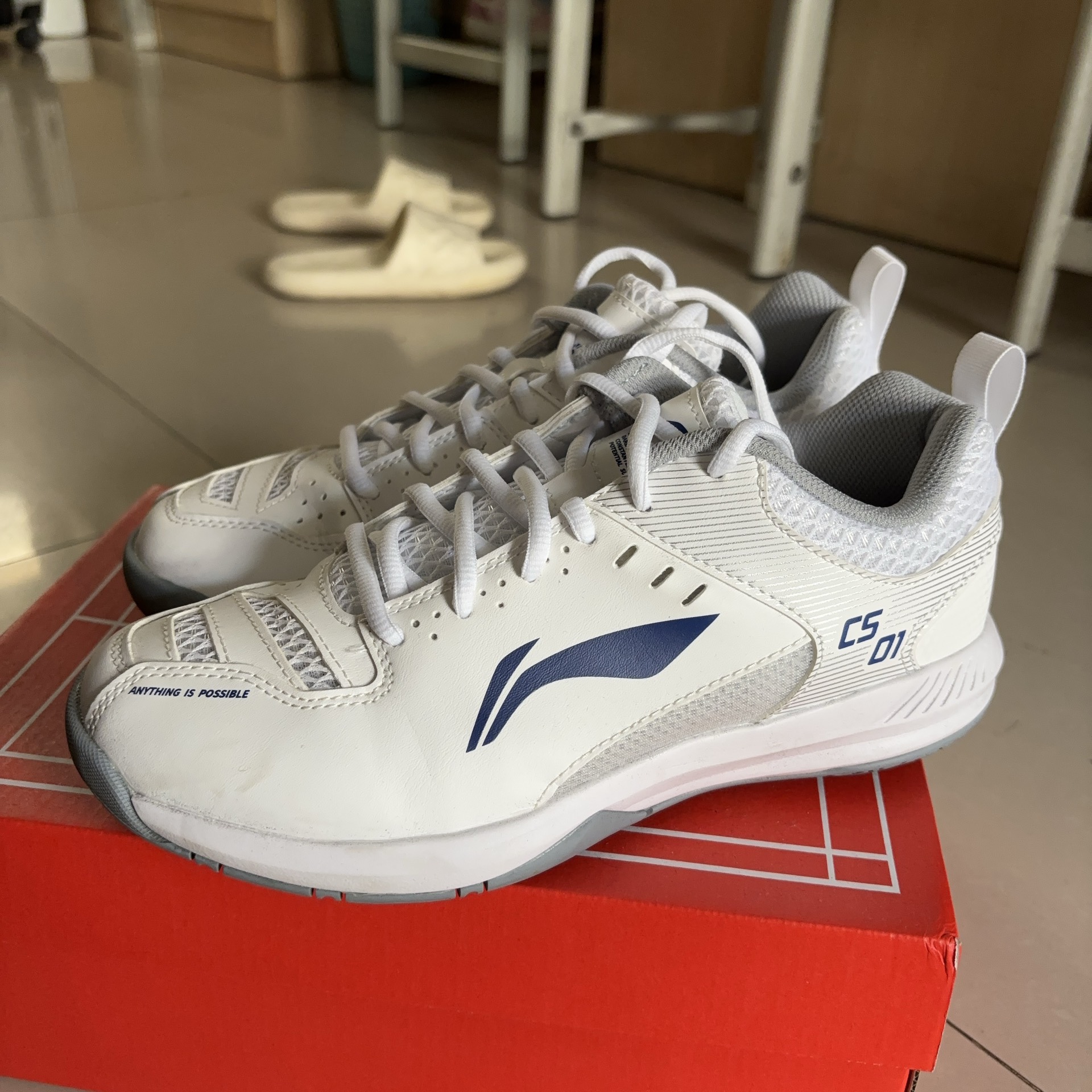 羽毛球鞋