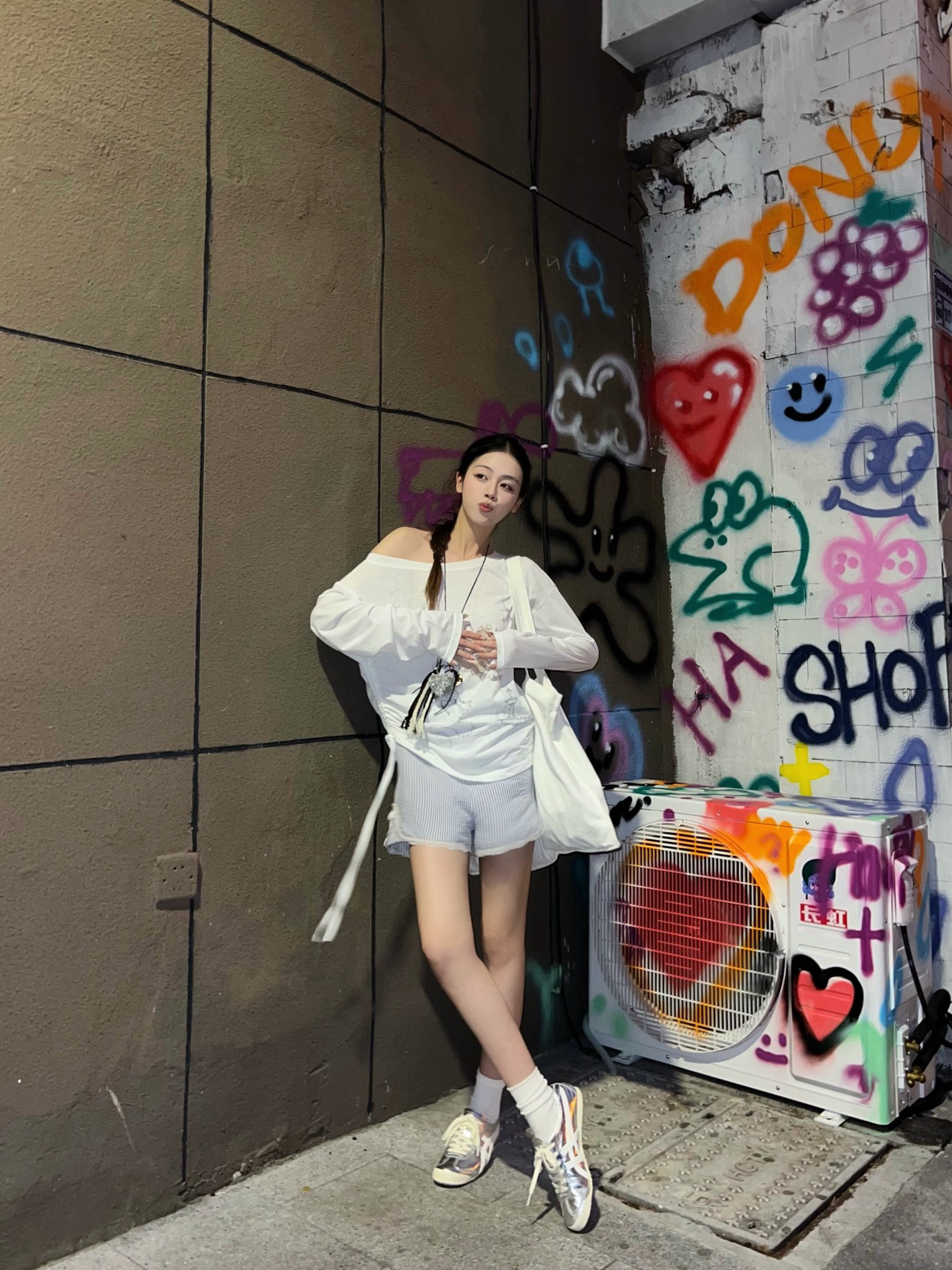 银色鞋子真的太芭蕾风啦 韩韩的xixi