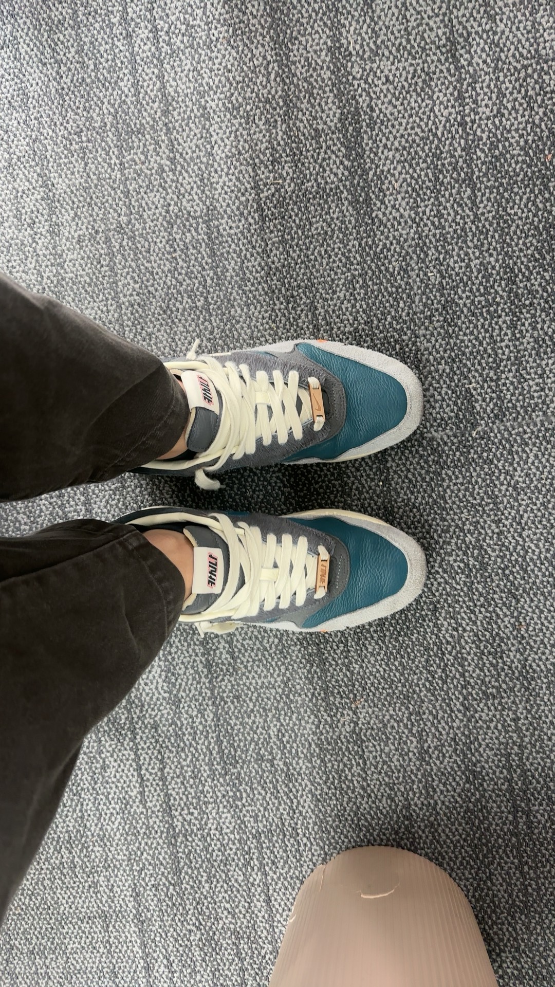 custom review-Kasina x Nike Air Max 1 Low Топ Повседневные Беговые Кроссовки Унисекс Серый Синий