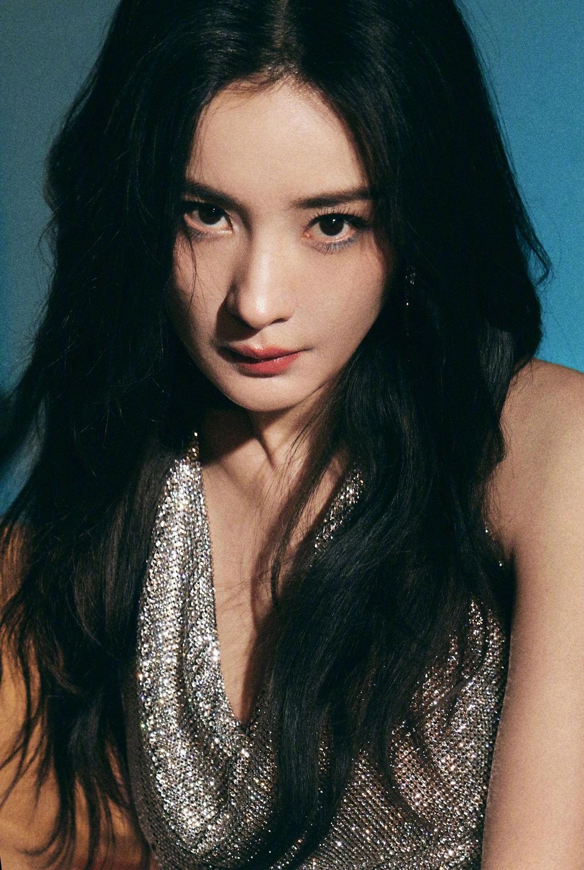 杨幂在次美出新高度,一袭高开叉裙,高贵优雅,一双美腿让人心动95