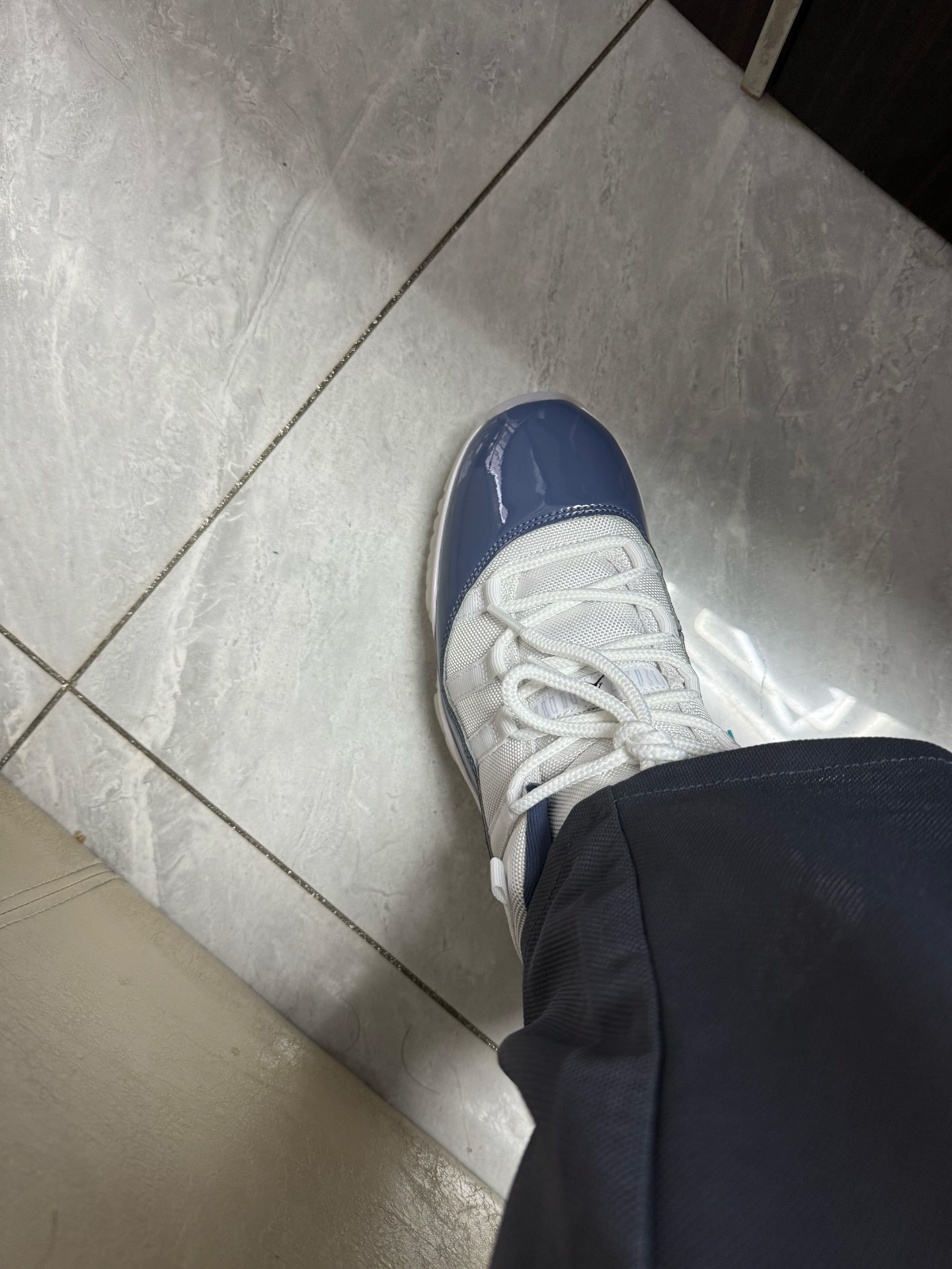 custom review-jordan autographed 11 Retro Low Diffused Blue