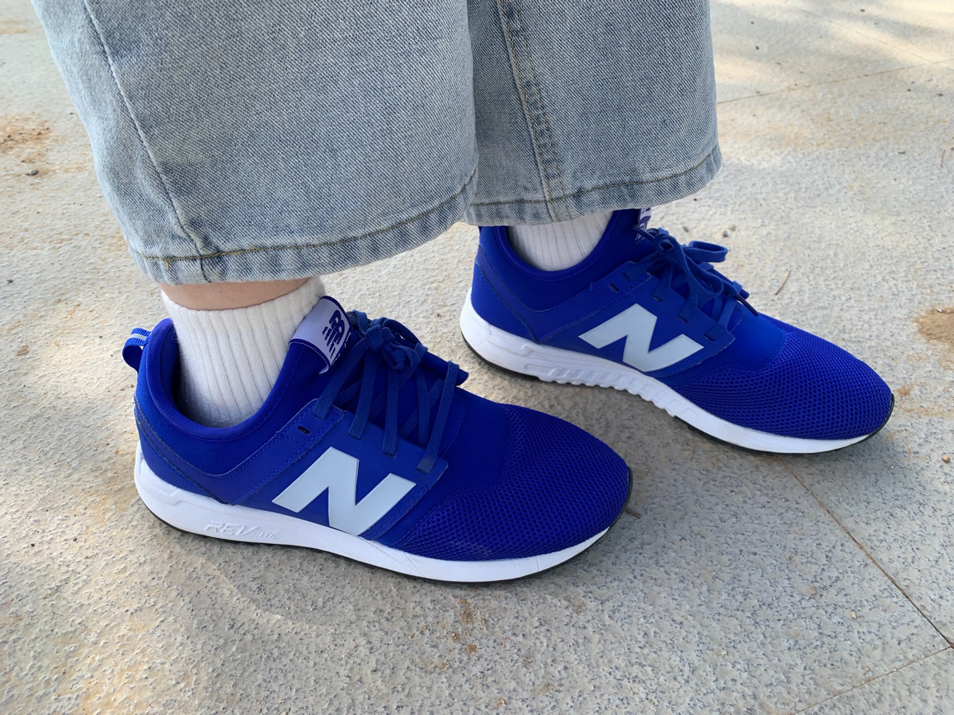 👟💙 潮到爆!新百伦247系列克莱因蓝配色运动鞋,惊艳登场!