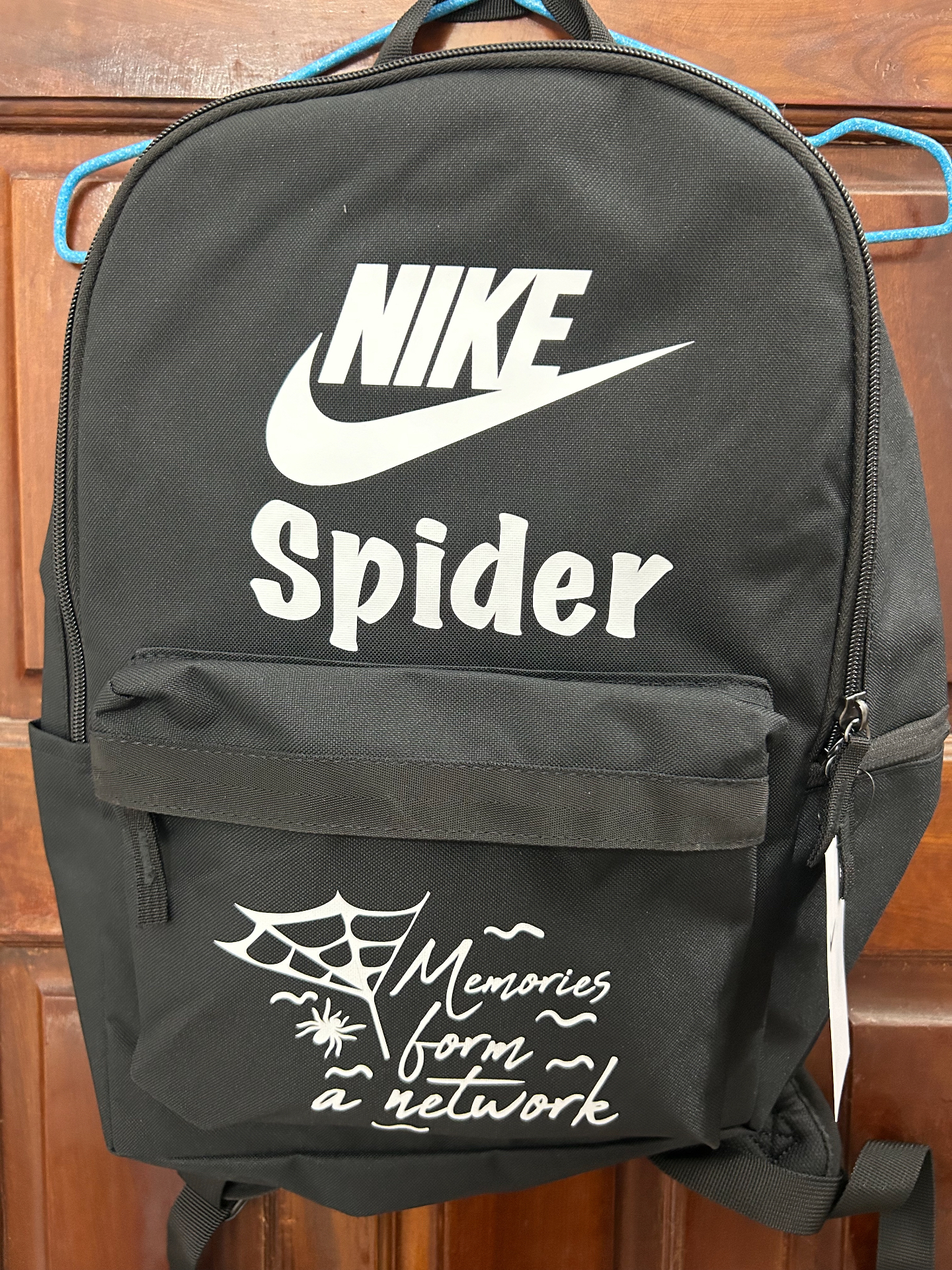 耐克 蜘蛛双肩背包