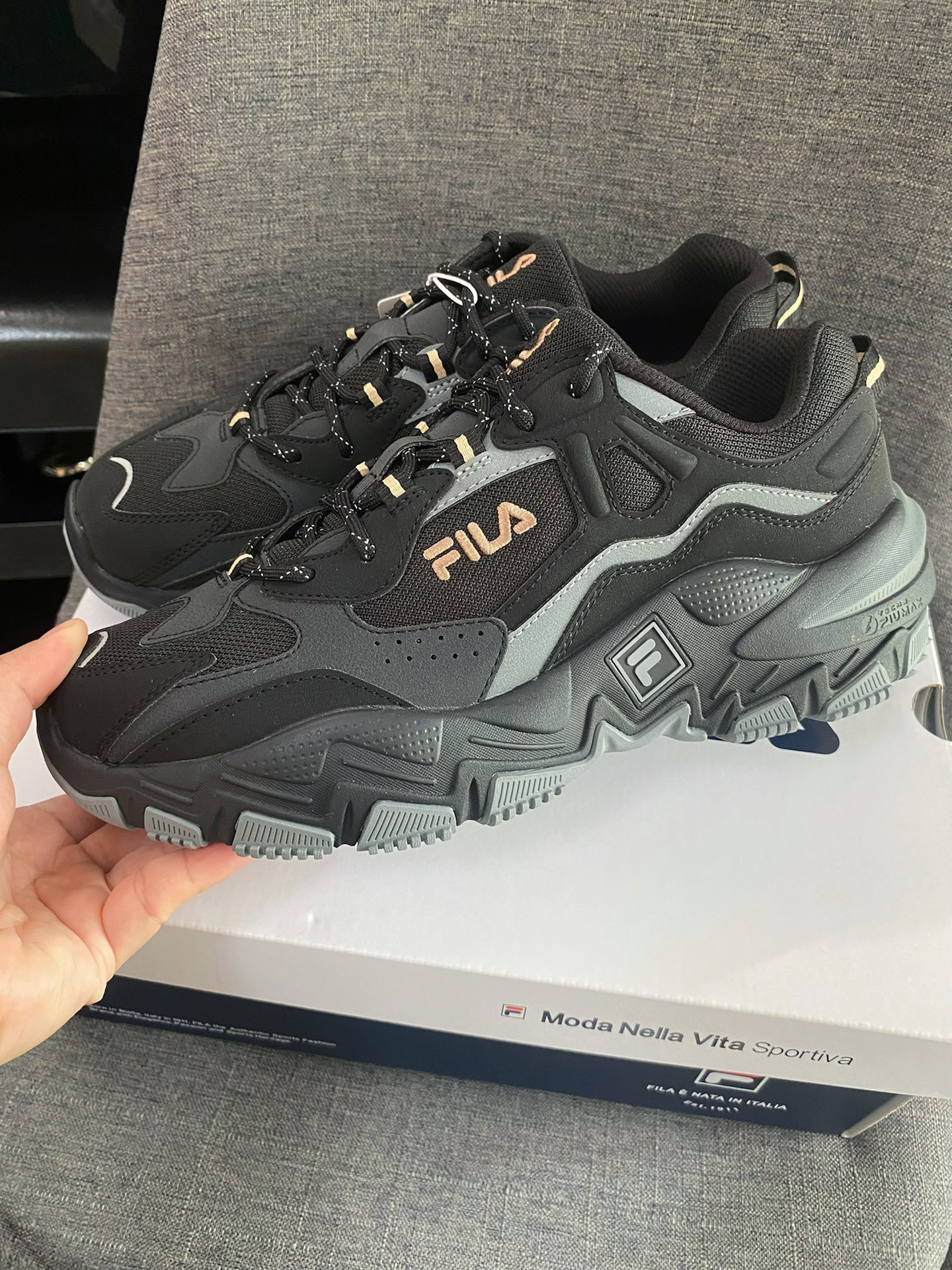 复古百搭老爹鞋|fila男款掠夺者2