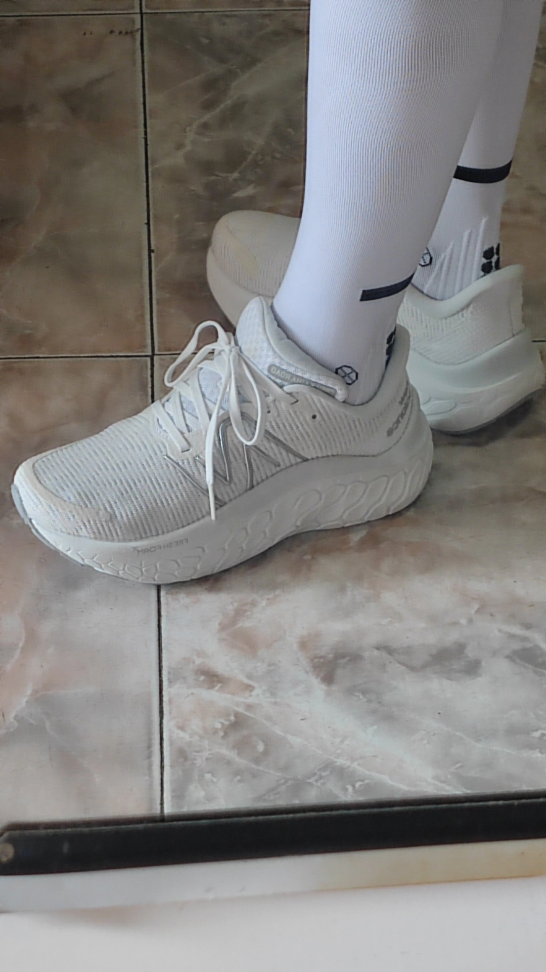 custom review-New Balance Fresh Foam X Kaiha Road Дышащий и Легкий Низкий Топ Беговые кроссовки Женские Белые