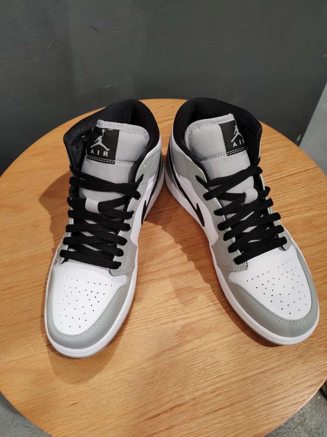 aj1烟灰 小"dior"