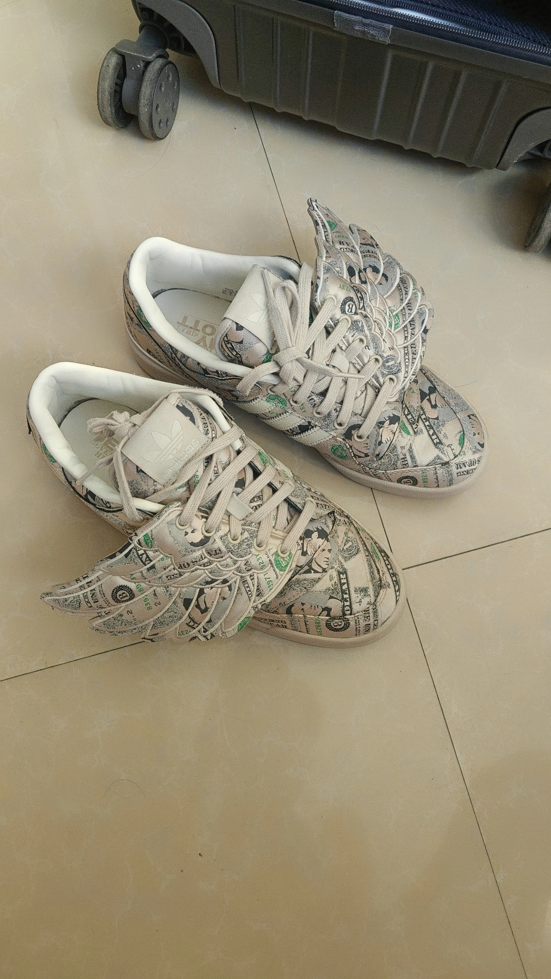 custom review-JEREMY SCOTT x Adidas Originals FORUM Low Скейтборд Кроссовки Унисекс Бежевый Зеленый