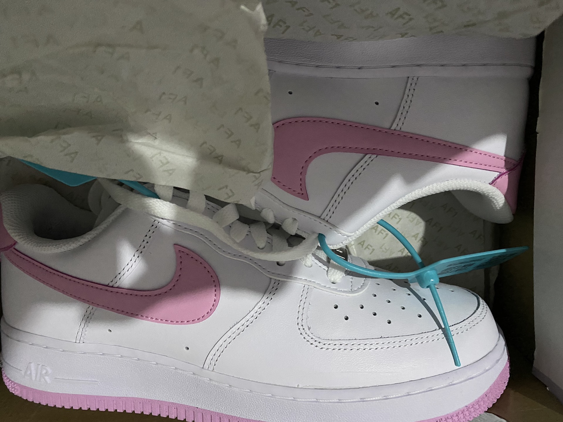 custom review-Nike Air Force 1 Low '07 Bubblegum