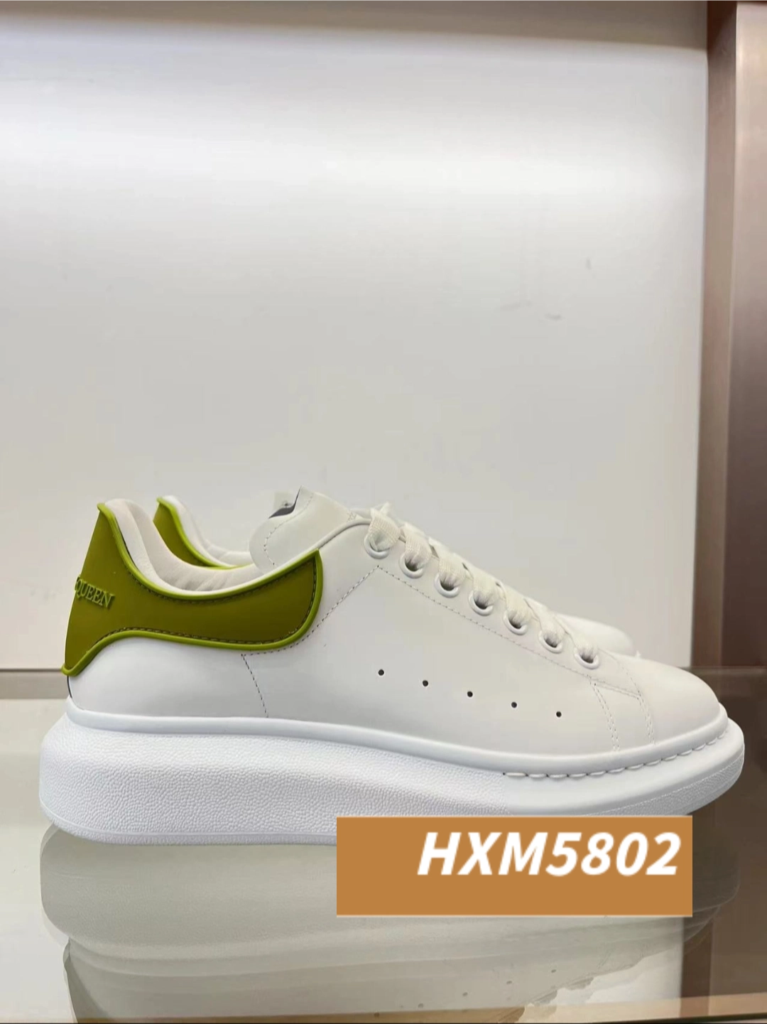 麦昆绿尾小白鞋