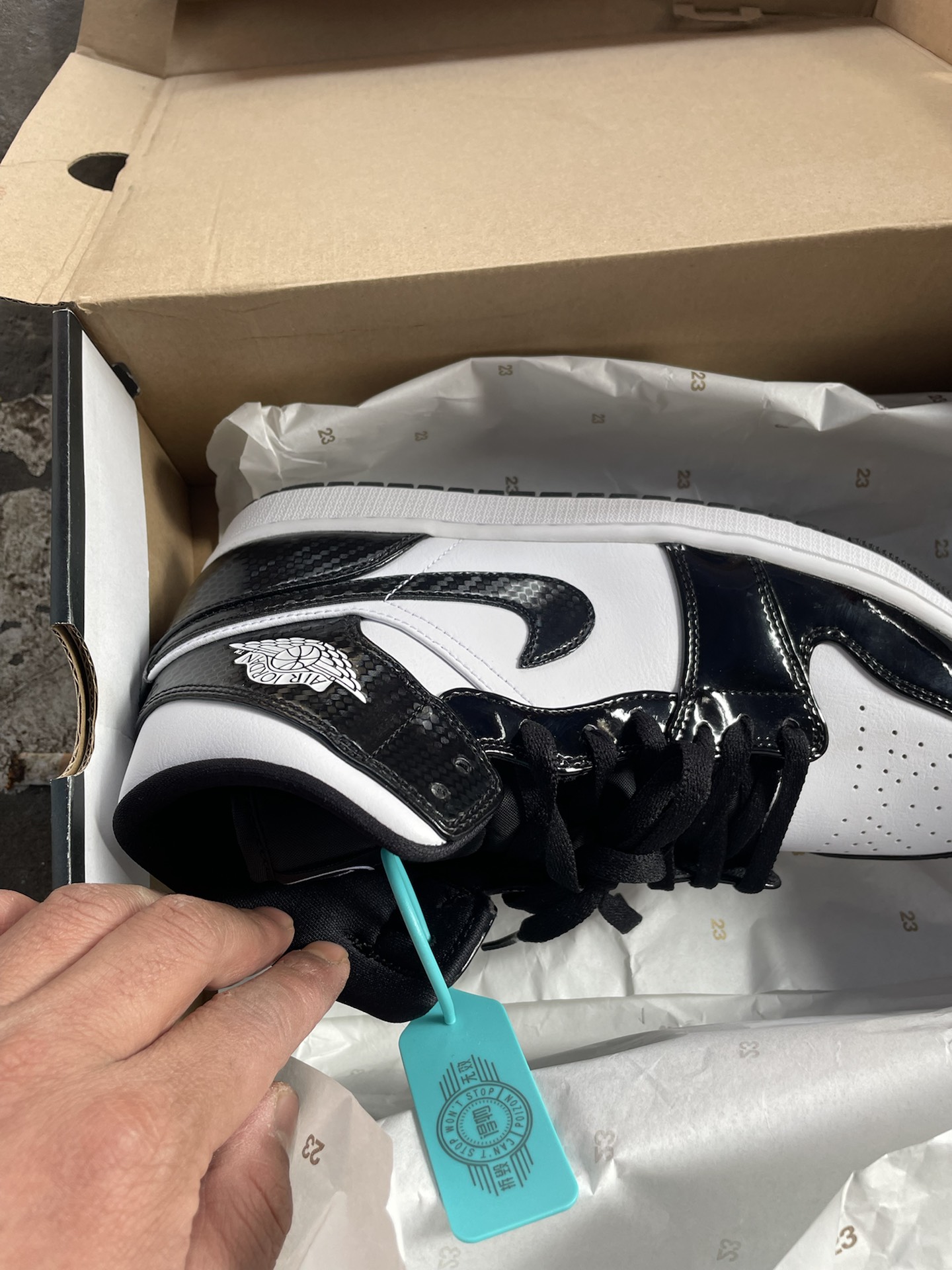 custom review-Jordan Air Jordan 1 MID SE Asw 'Черный и Белый' MID Топ Винтажные баскетбольные кроссовки Мужской Черный Белый