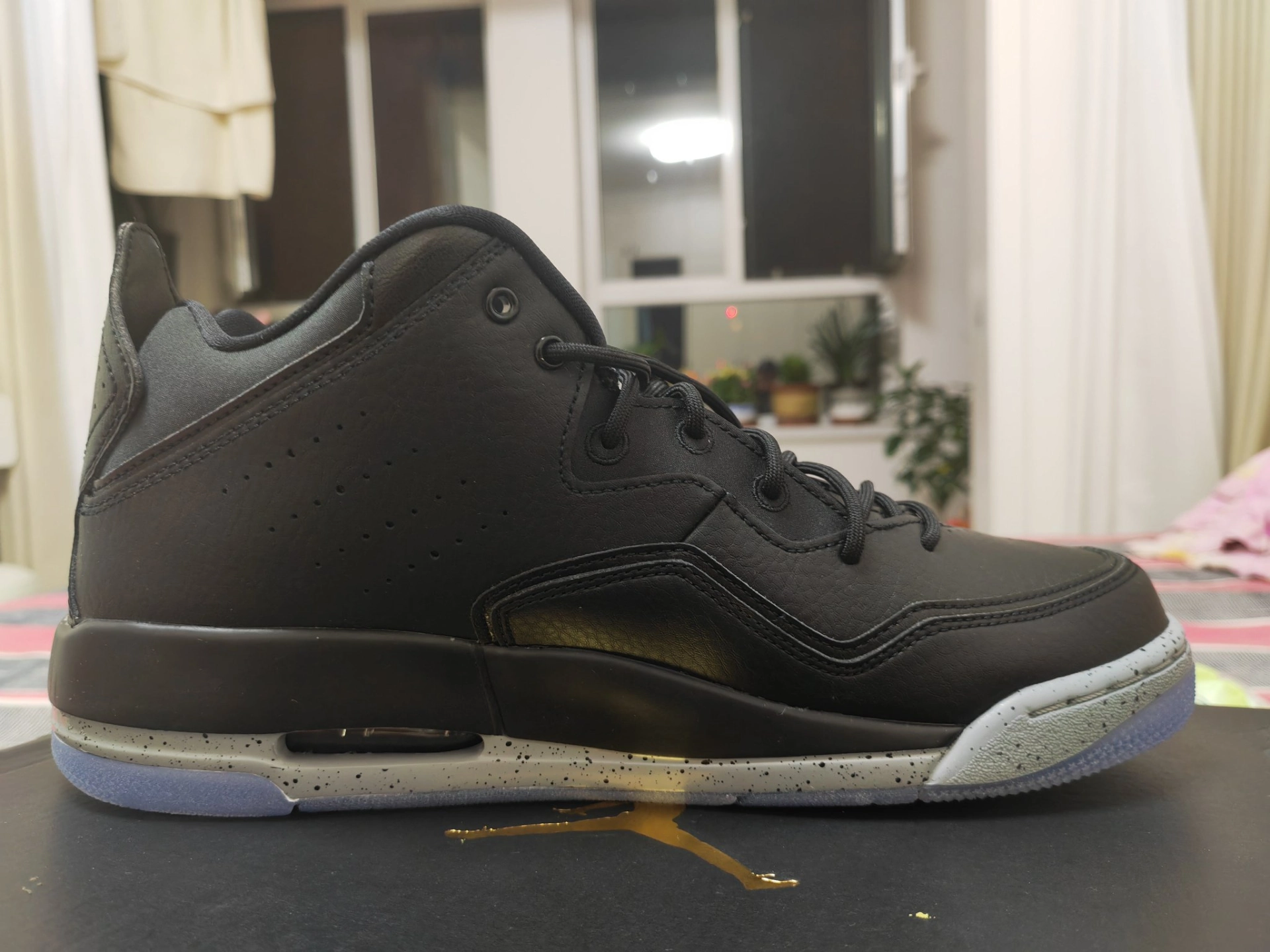 custom review-Jordan Courtside 23 Black Particle Grey
