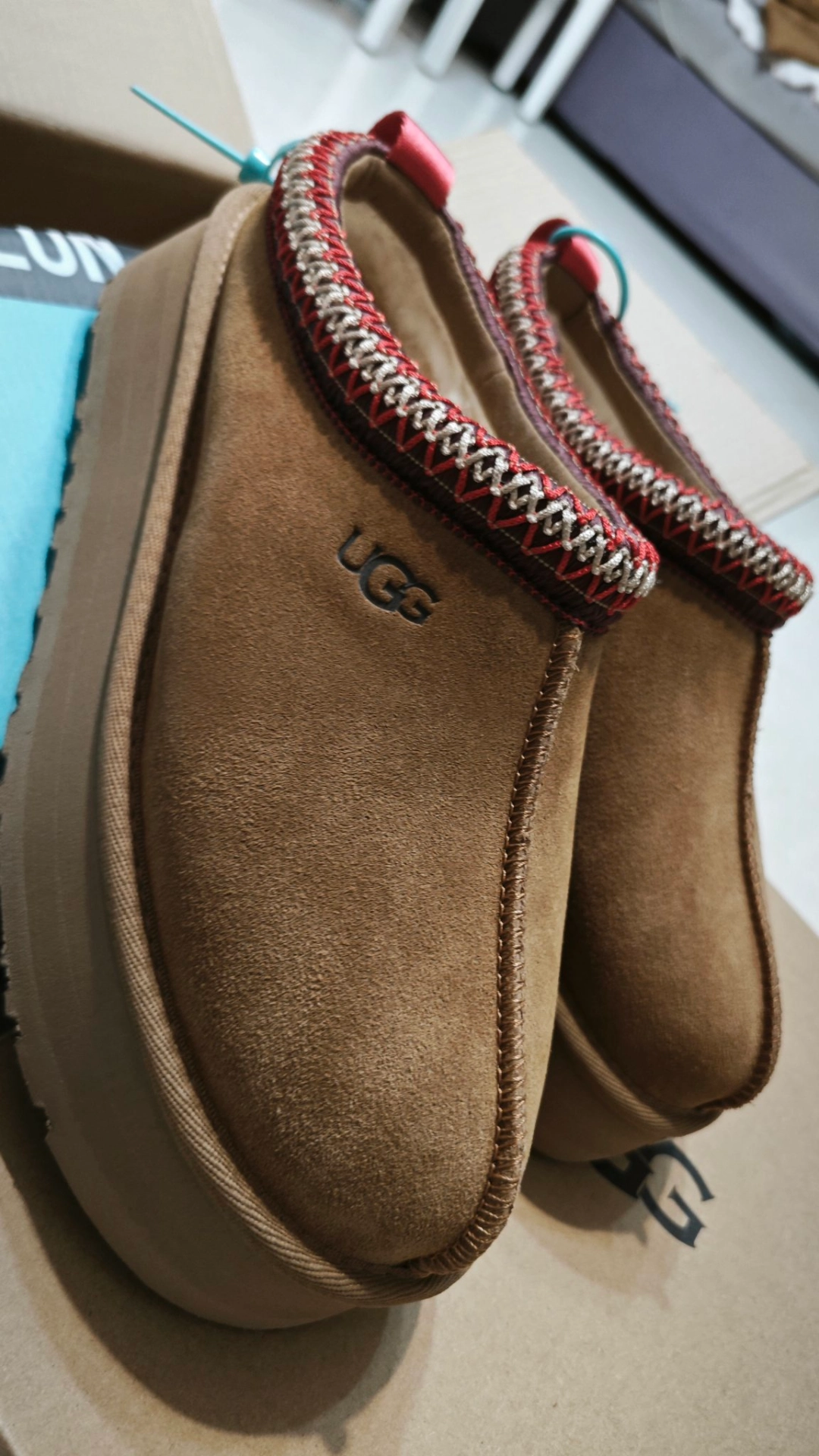 custom review-UGG Tazz Slipper Chestnut Women's