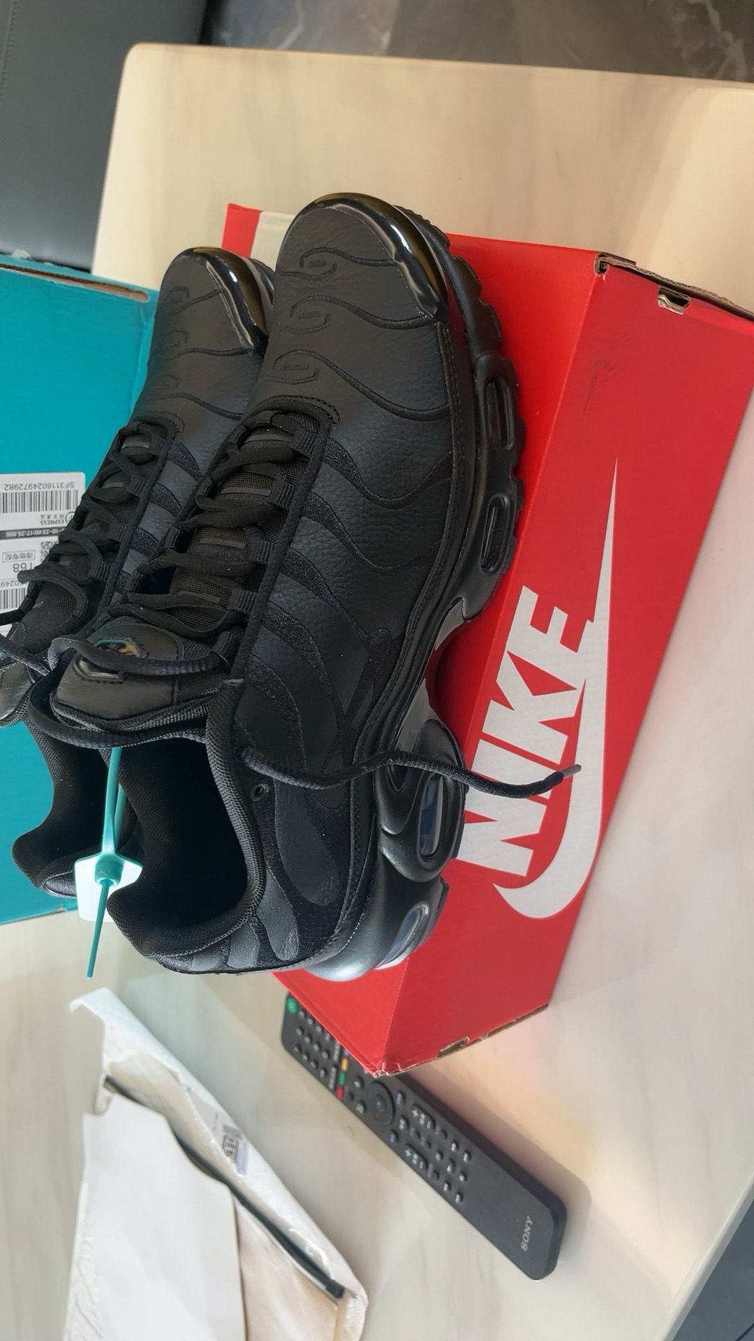 custom review-Nike Air Max Plus Устойчивый к истиранию Низкий Топ Повседневная Городская Коммутирующая Беговая Обувь Мужская Черная