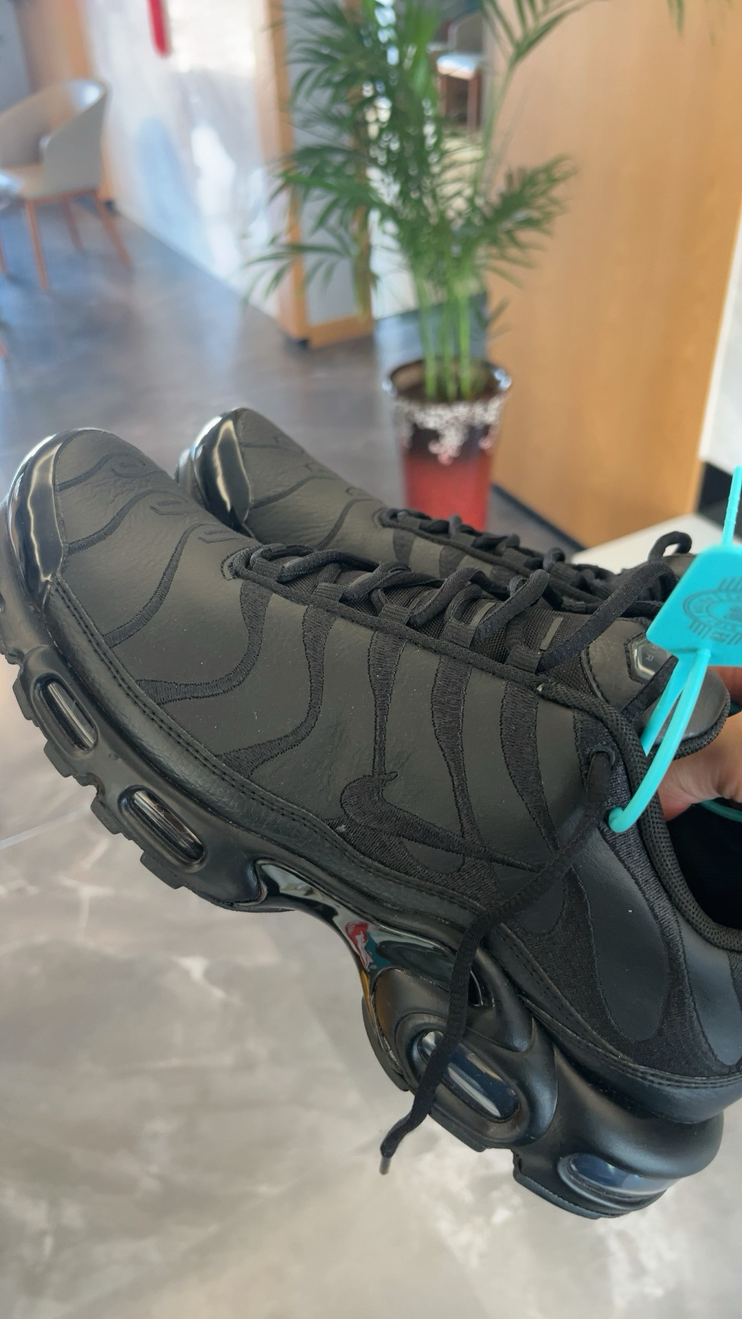 custom review-Nike Air Max Plus Устойчивый к истиранию Низкий Топ Повседневная Городская Коммутирующая Беговая Обувь Мужская Черная