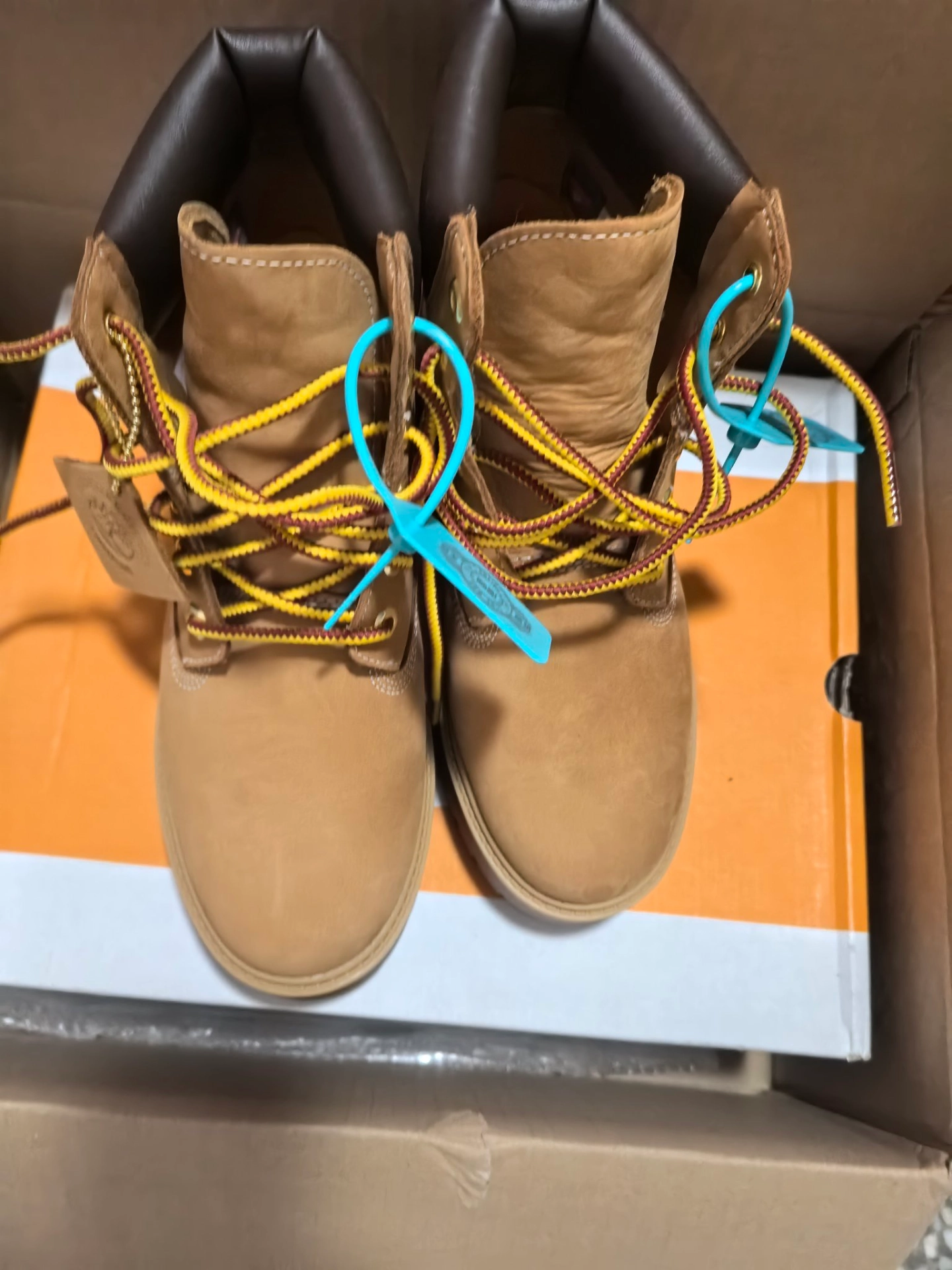 custom review-Timberland Премиум Водонепроницаемый И Износостойкий Короткий Аутдор Женские Желтый