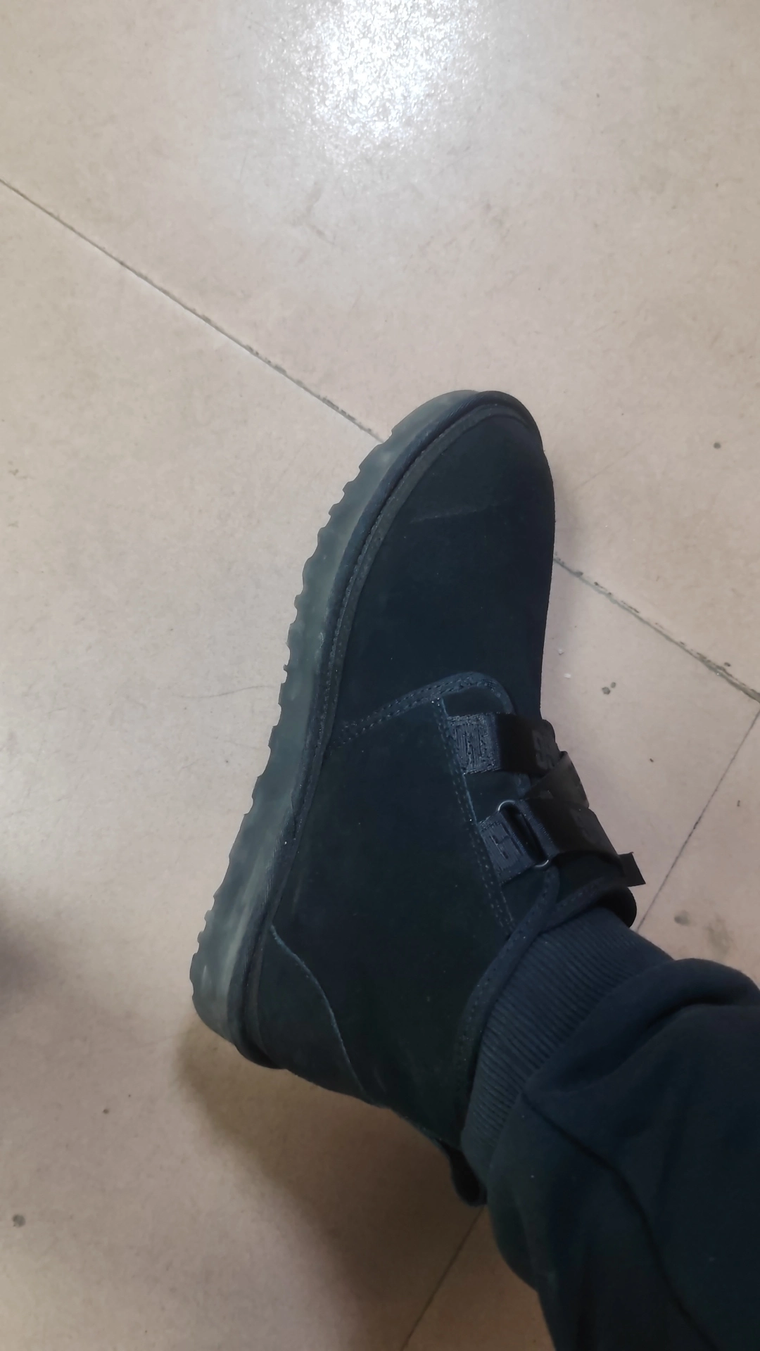 custom review-UGG Ботильоны Мужские Черные