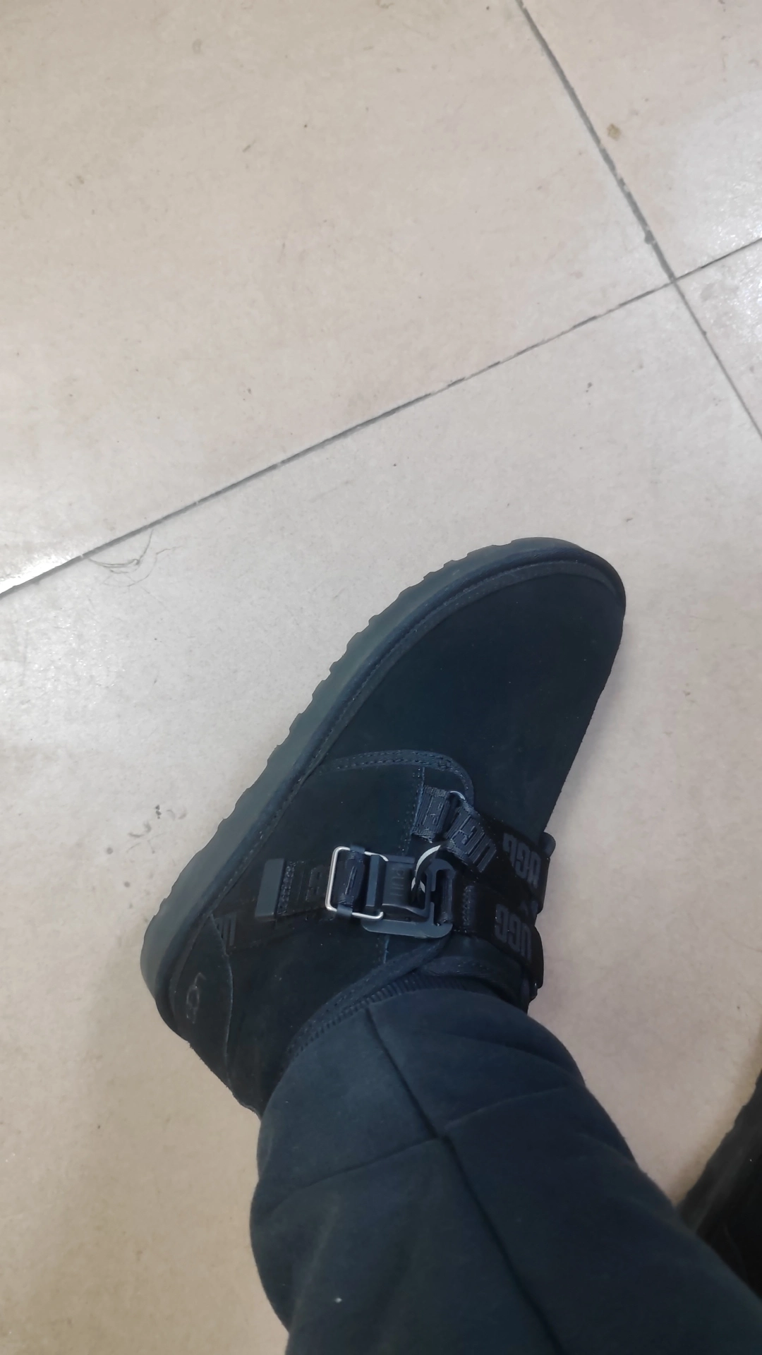 custom review-UGG Ботильоны Мужские Черные